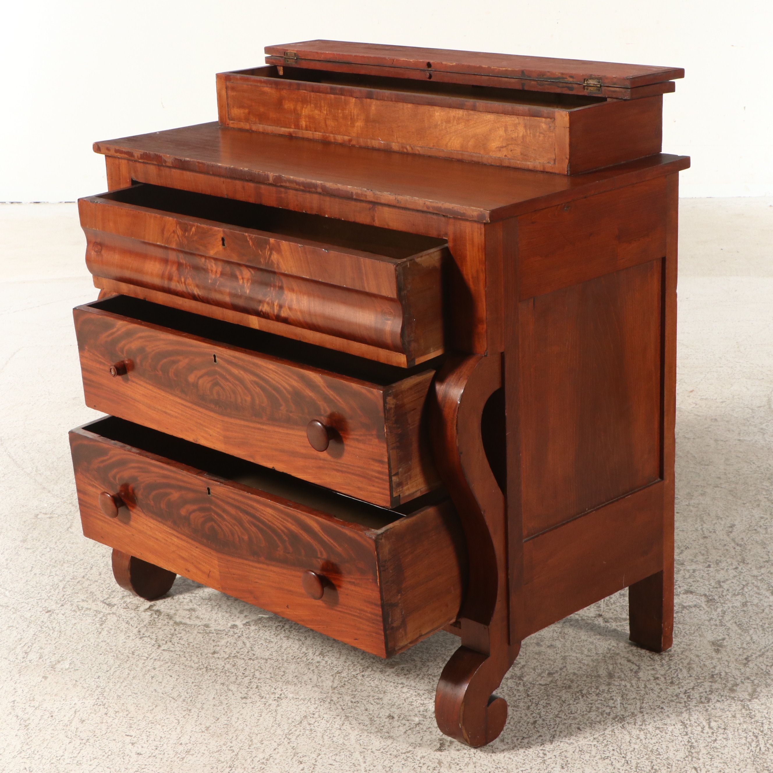 American Empire Style Mahogany Chest of Drawers, Mid to Late 19th Century