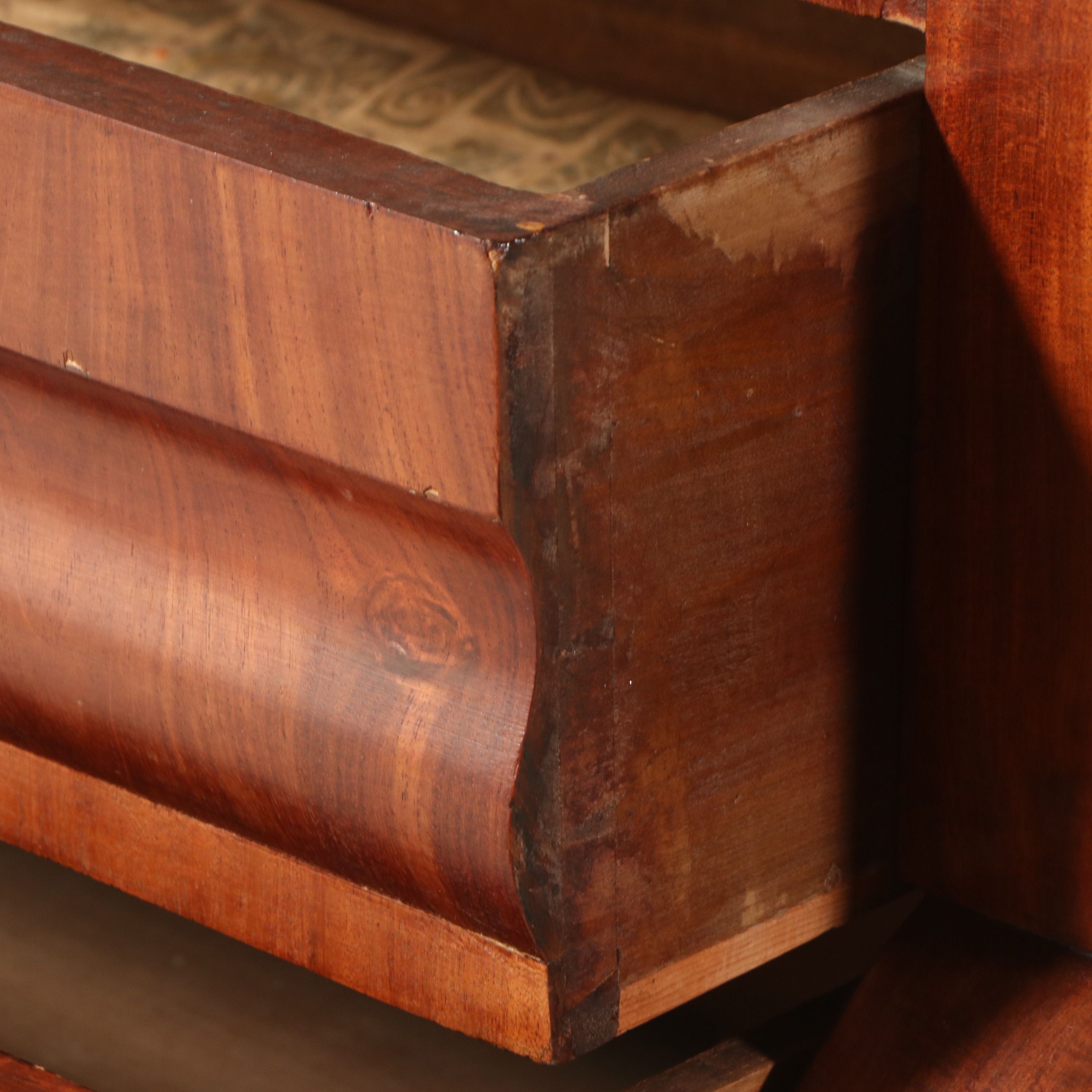 American Empire Style Mahogany Chest of Drawers, Mid to Late 19th Century