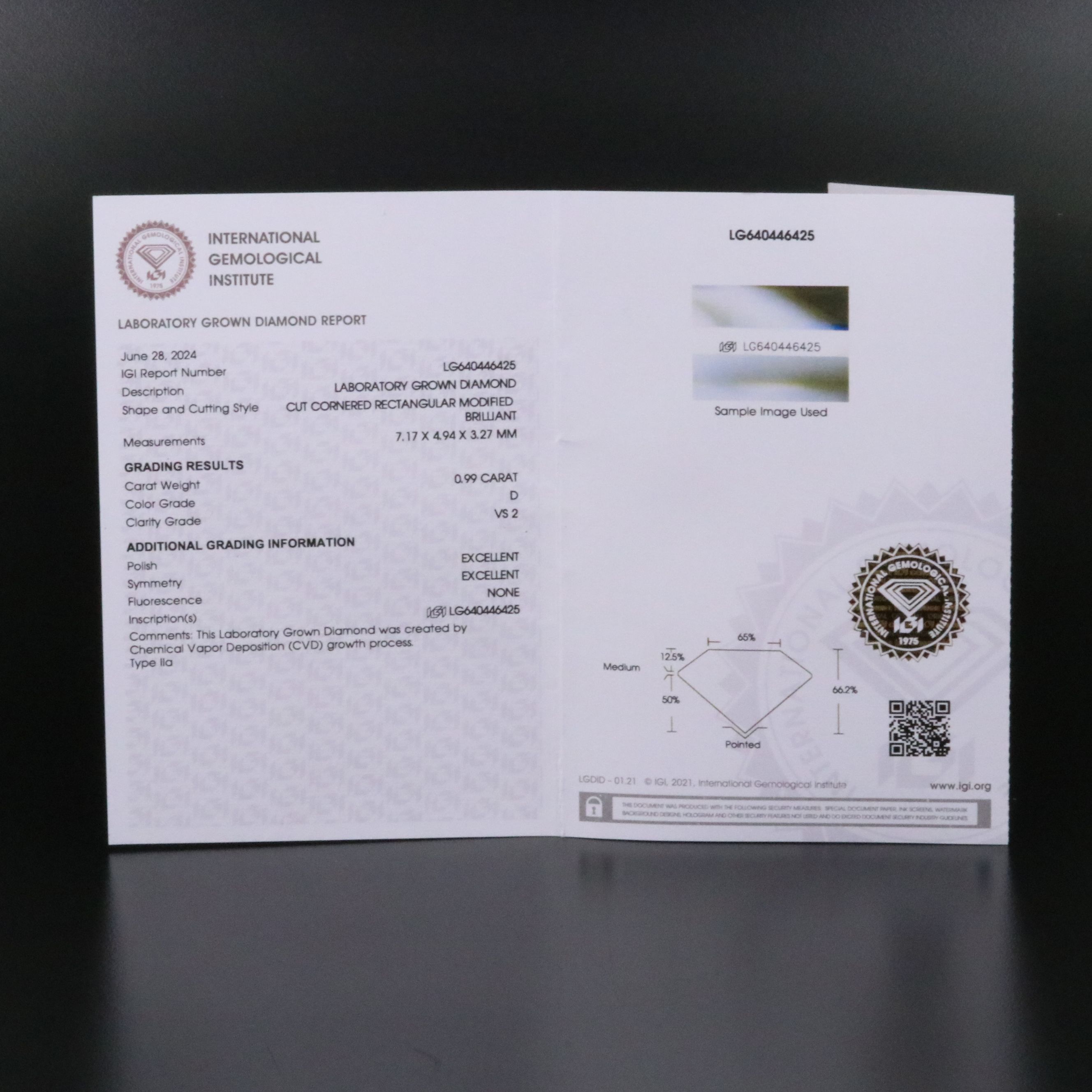 Loose 0.99 CT Lab Grown Diamond with IGI Report