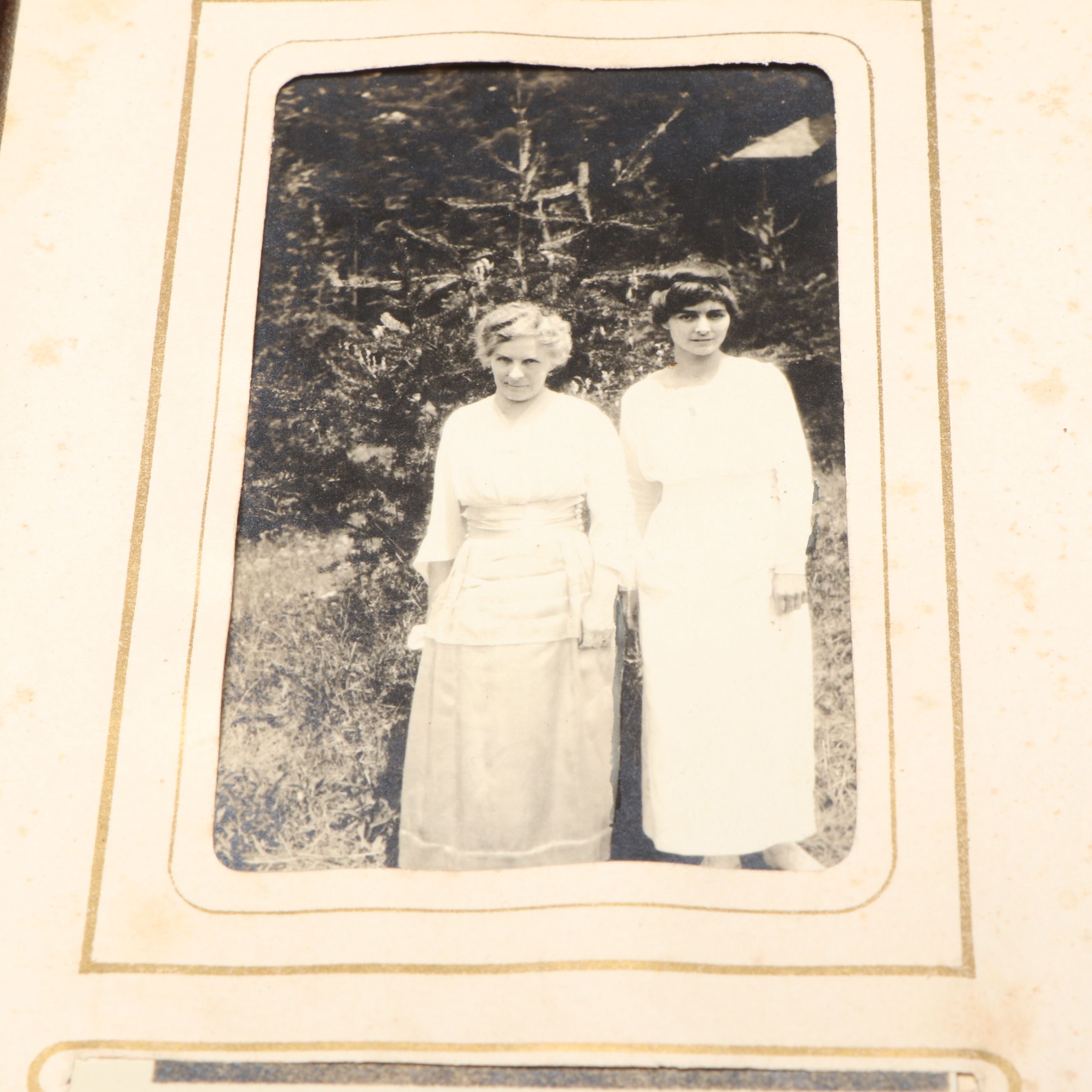Carte de Visite and Silver Gelatin Photographs of Men, Women and Children