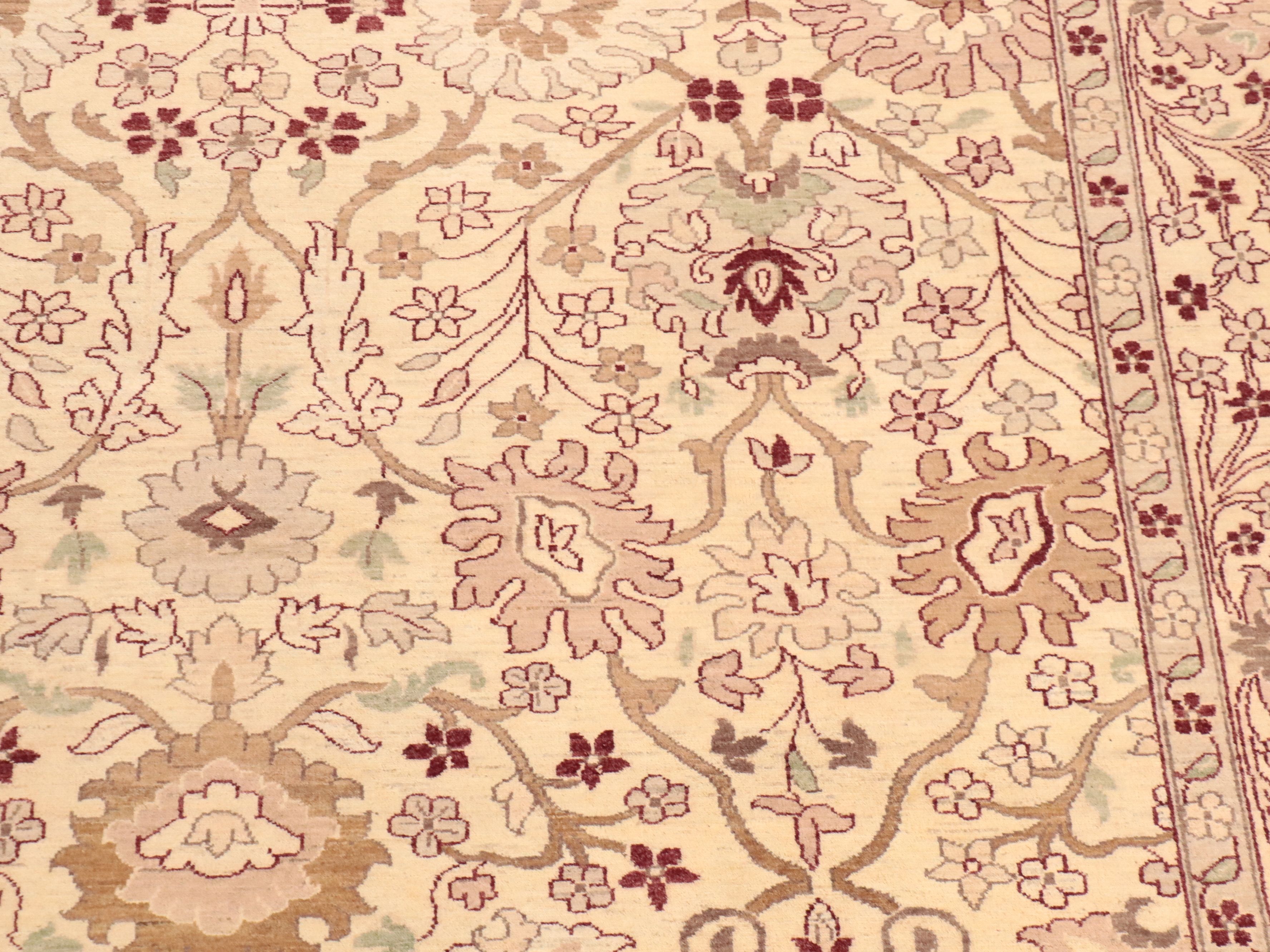 8'11 x 11'9 Hand-Knotted Pakistani Peshawar Area Rug