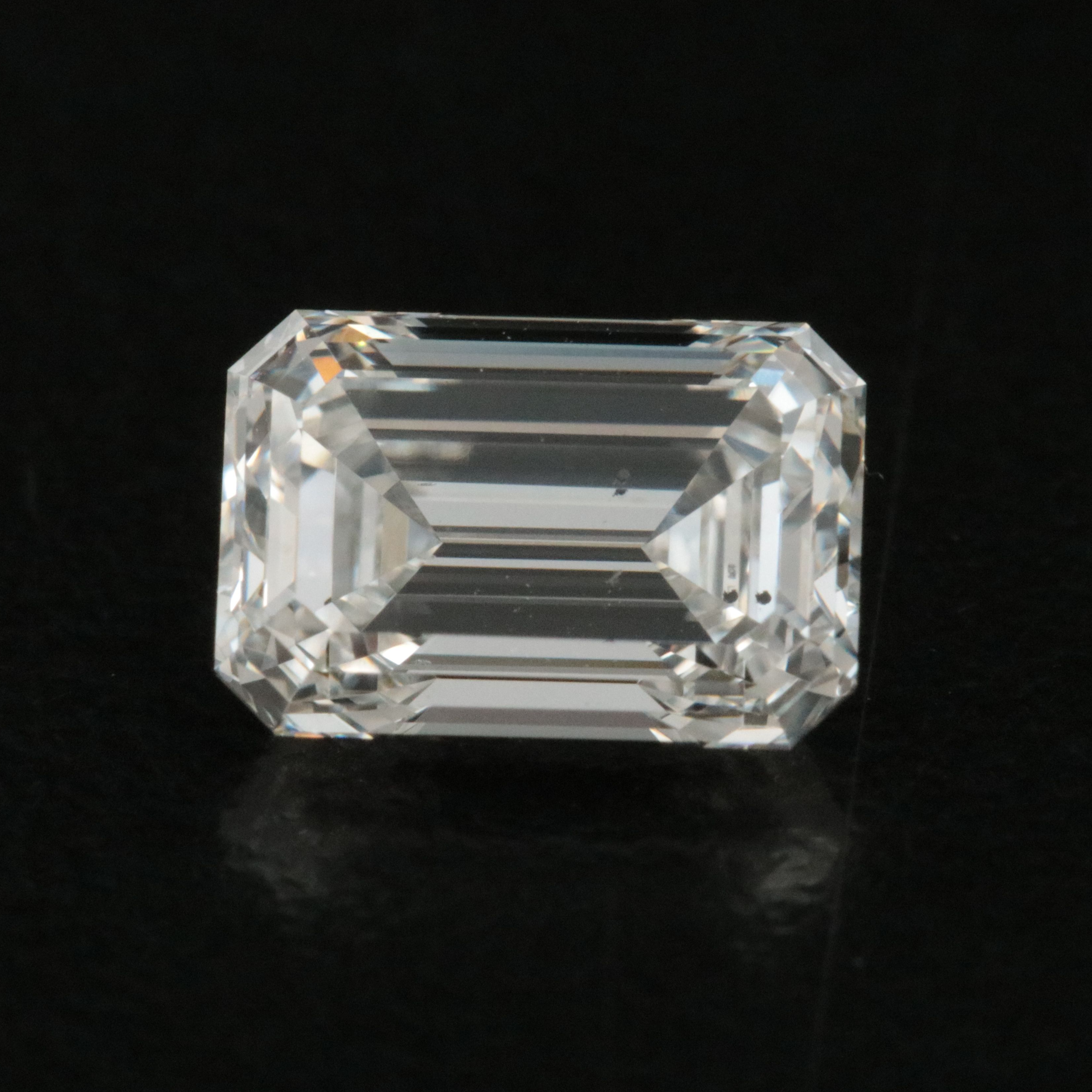 Loose 1.72 CT Lab Grown Diamond with IGI Report