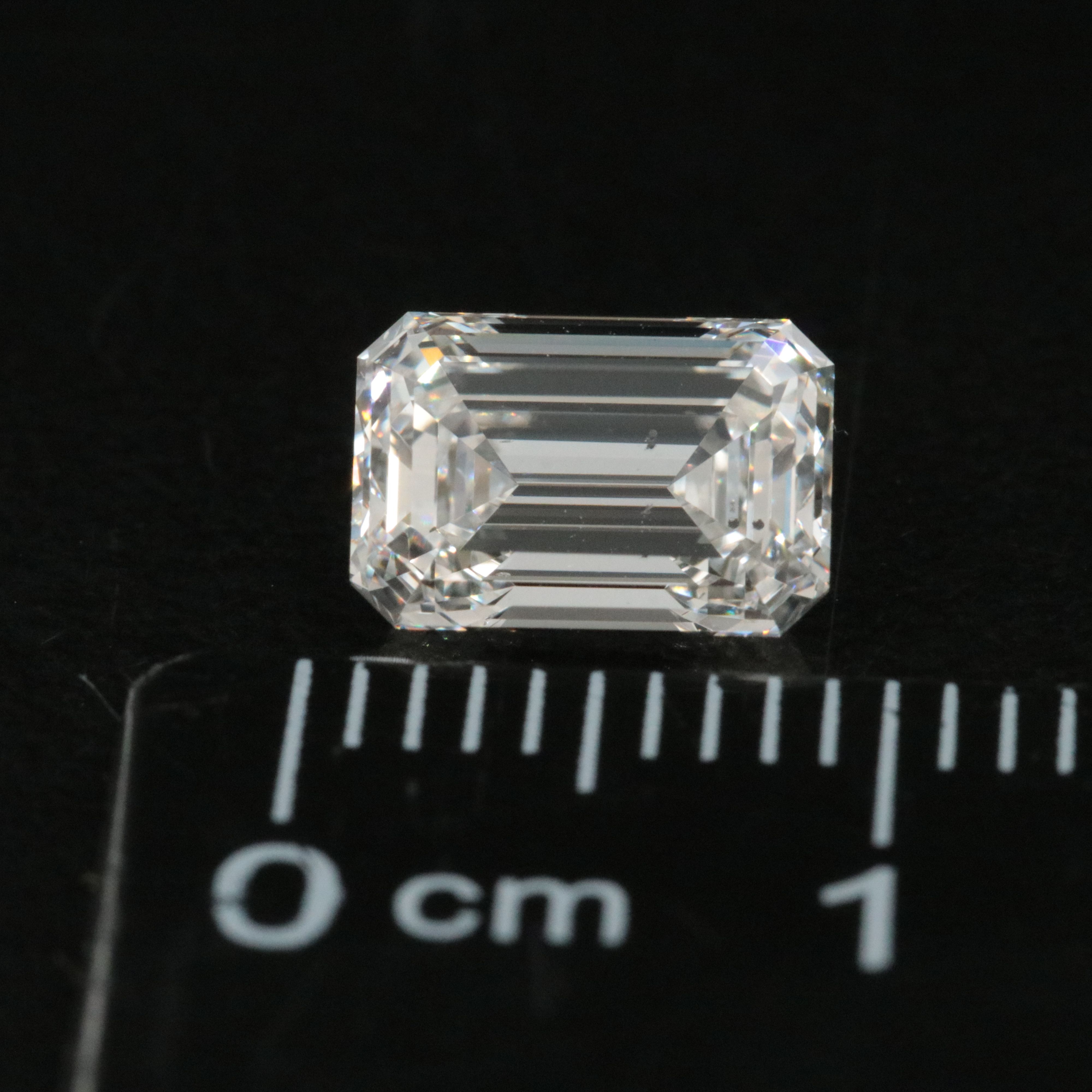 Loose 1.72 CT Lab Grown Diamond with IGI Report