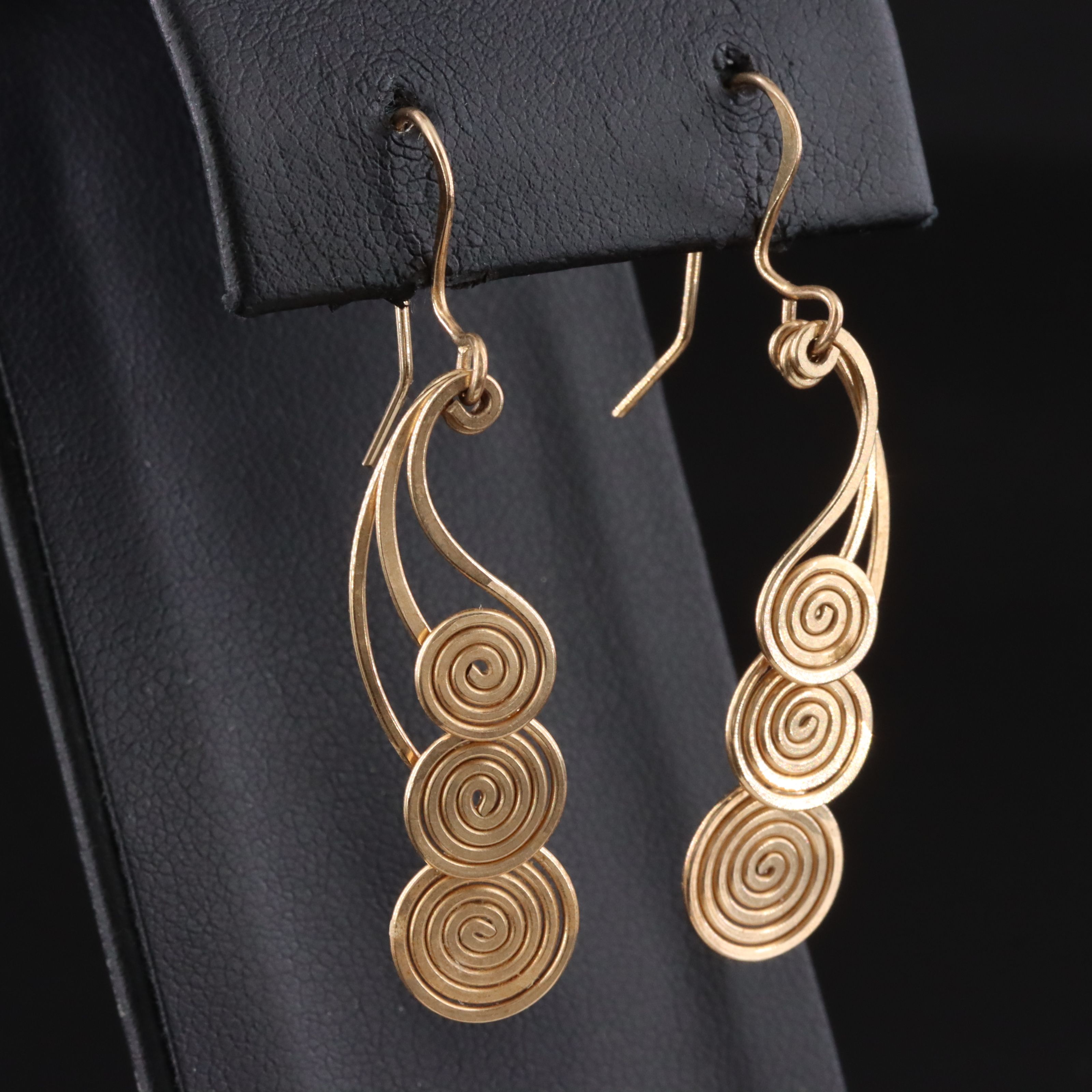 10K Spiral Wire Earrings