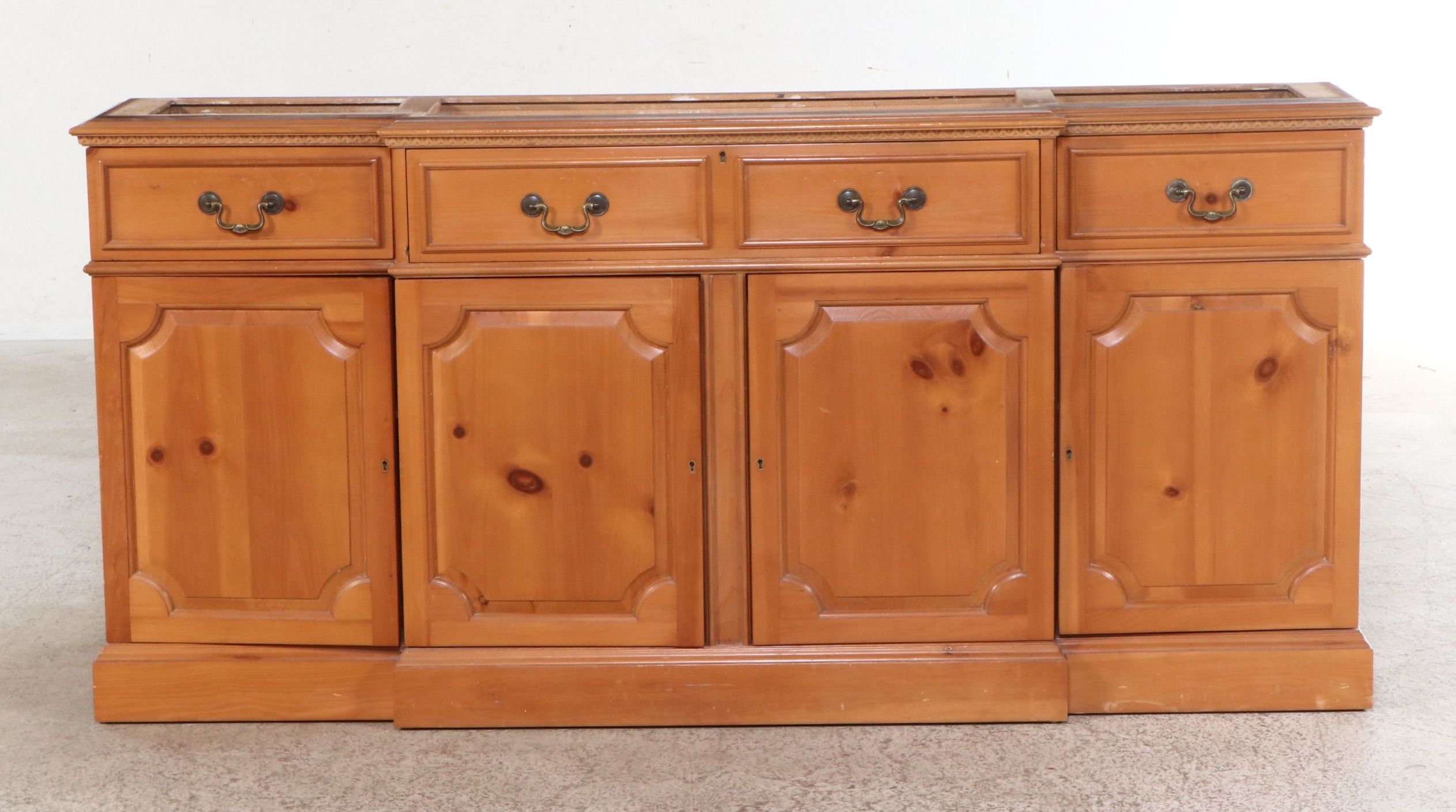 Georgian Style Pine Breakfront Secretary Bookcase, Mid to Late 20th Century