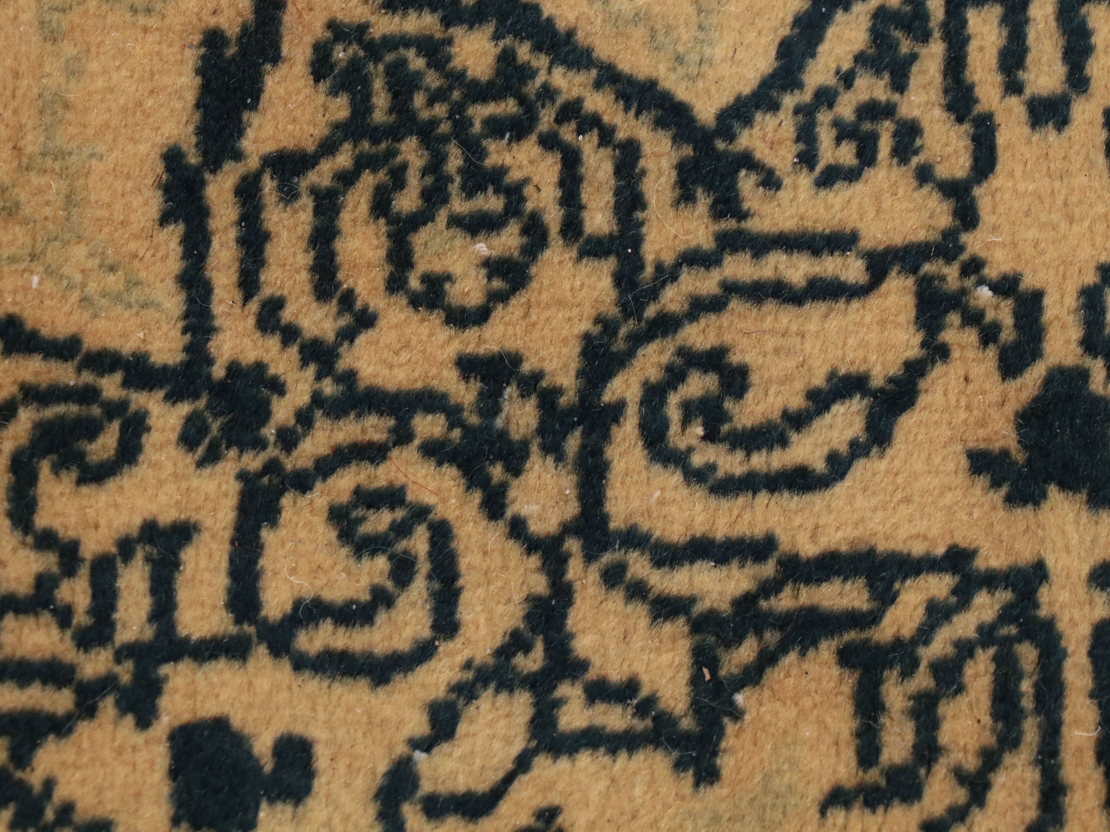 9'5 x 13'5 Hand-Knotted Persian Style Room-Sized Rug