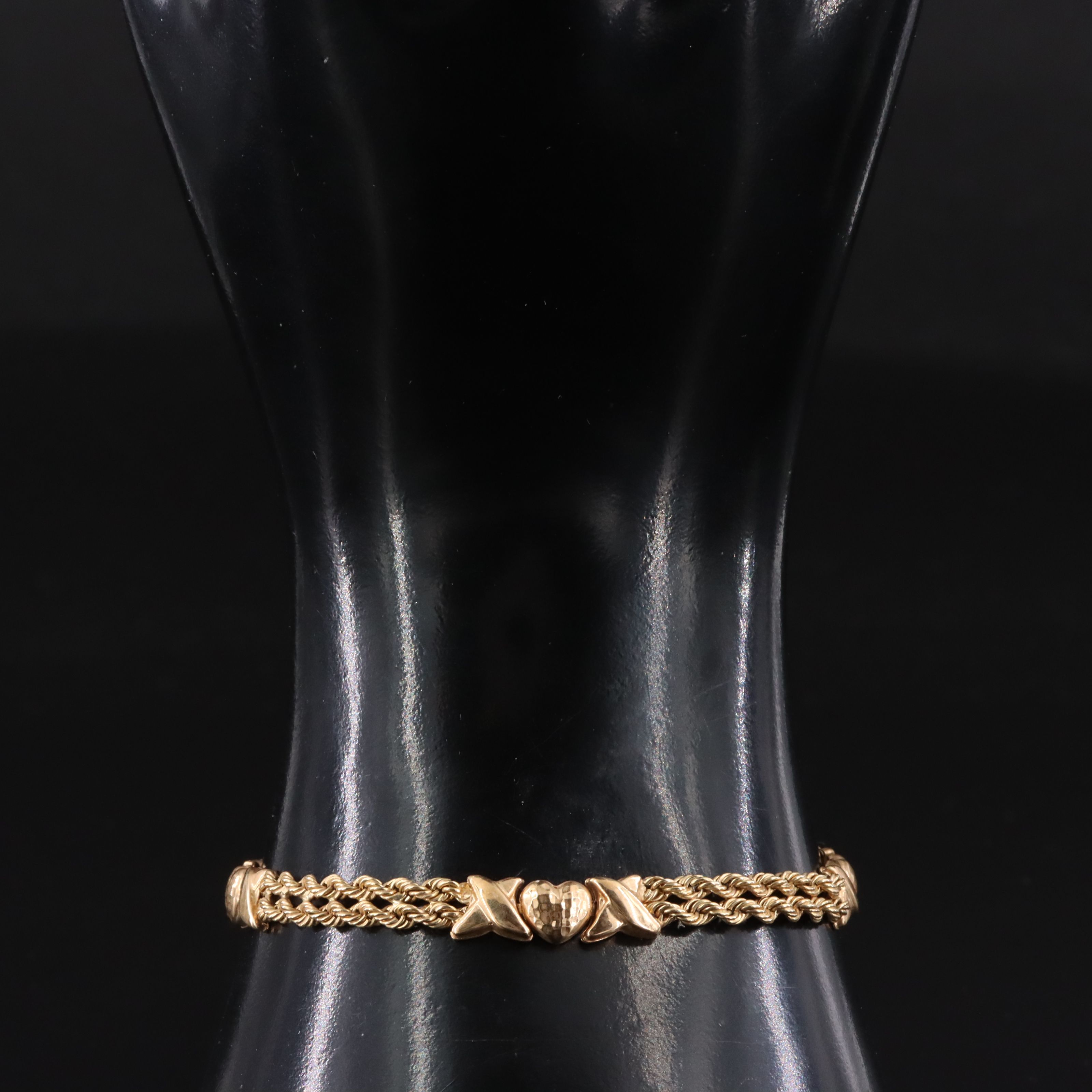 10K "XO" Station Bracelet