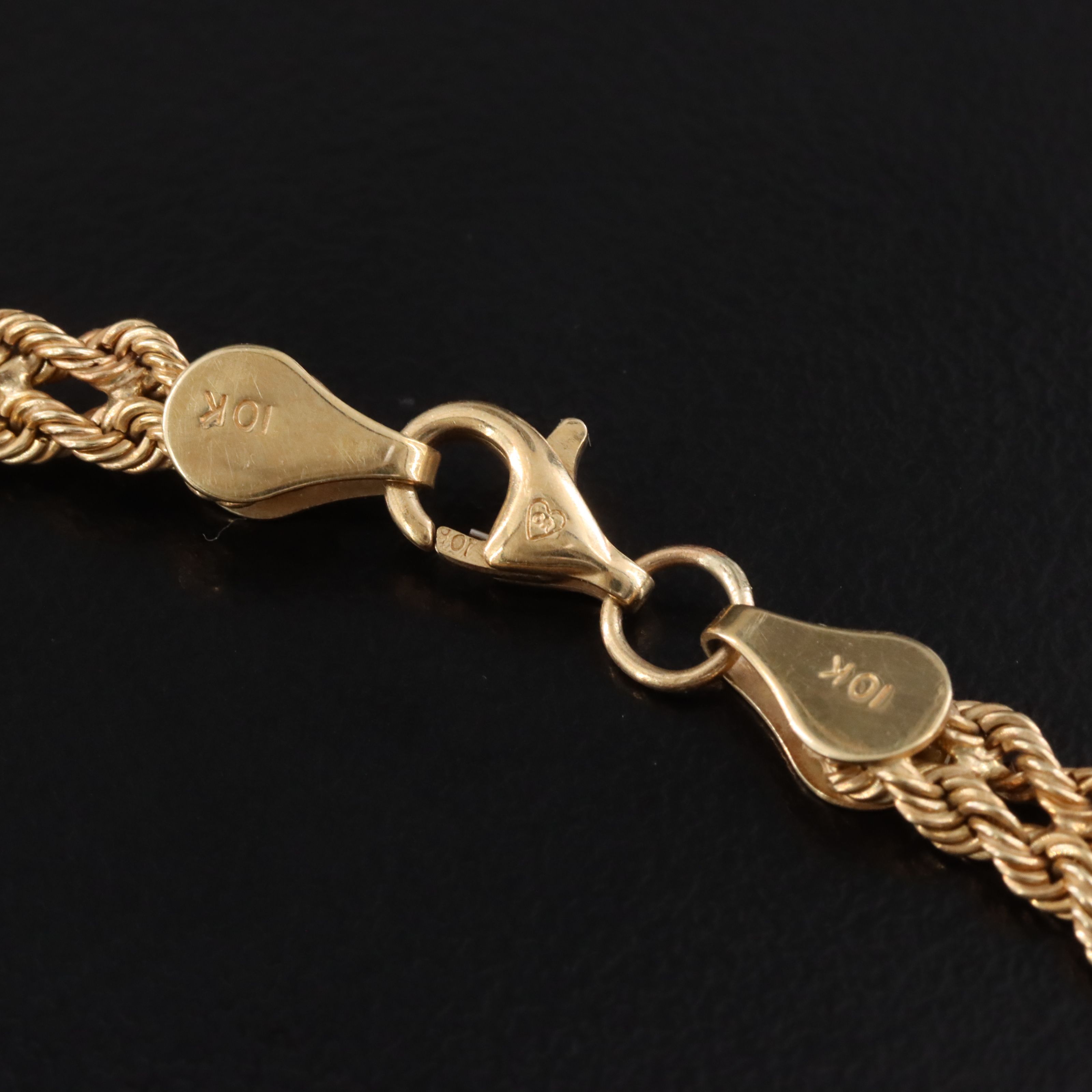 10K "XO" Station Bracelet