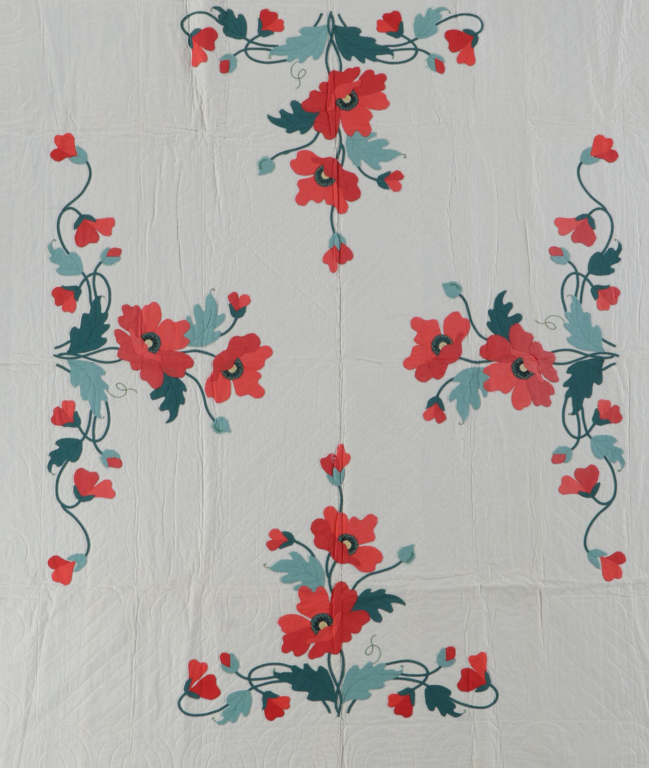 Scallop Edge Red Poppies Appliqué Quilt