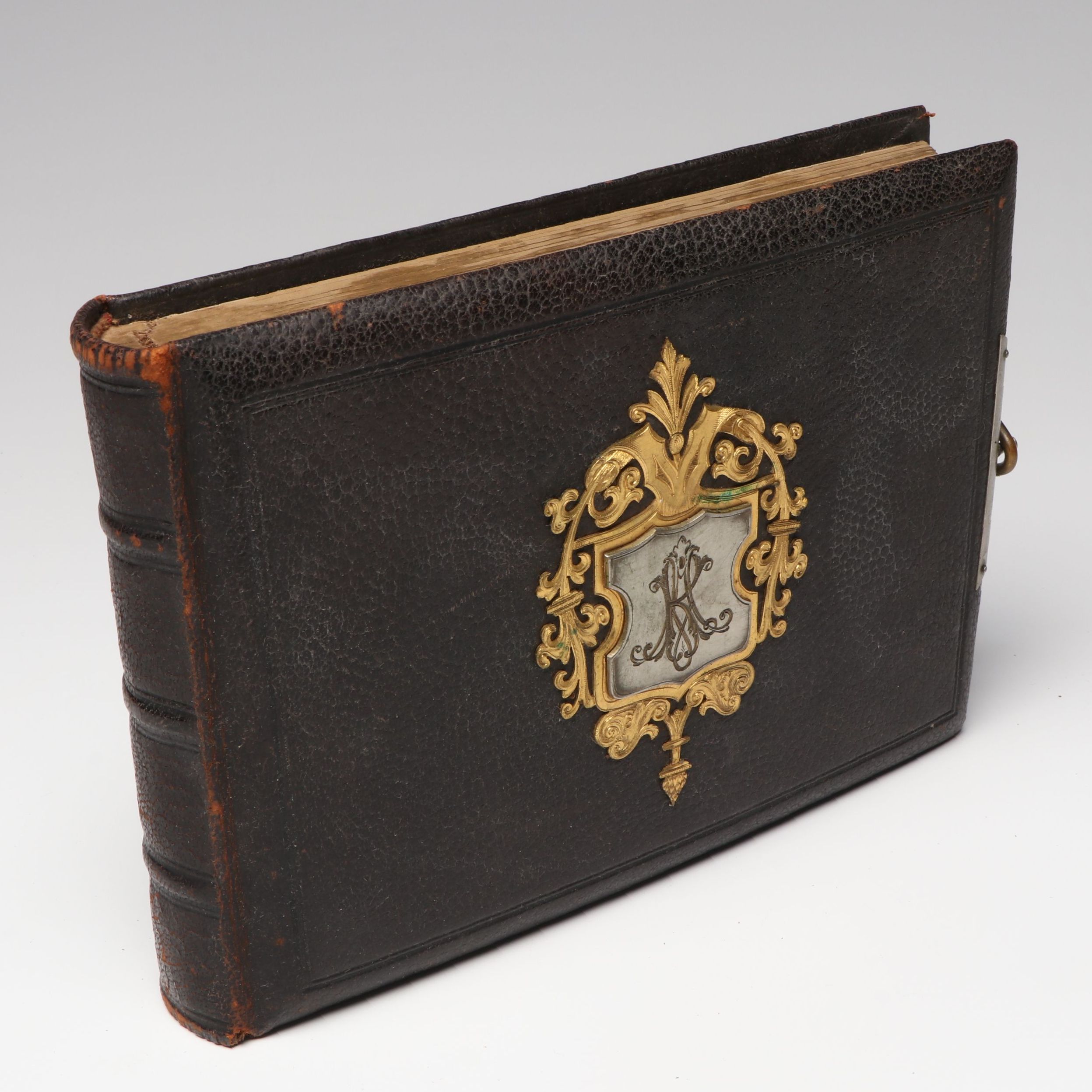 Carte de Visite and Silver Gelatin Photographs of Men, Women and Children