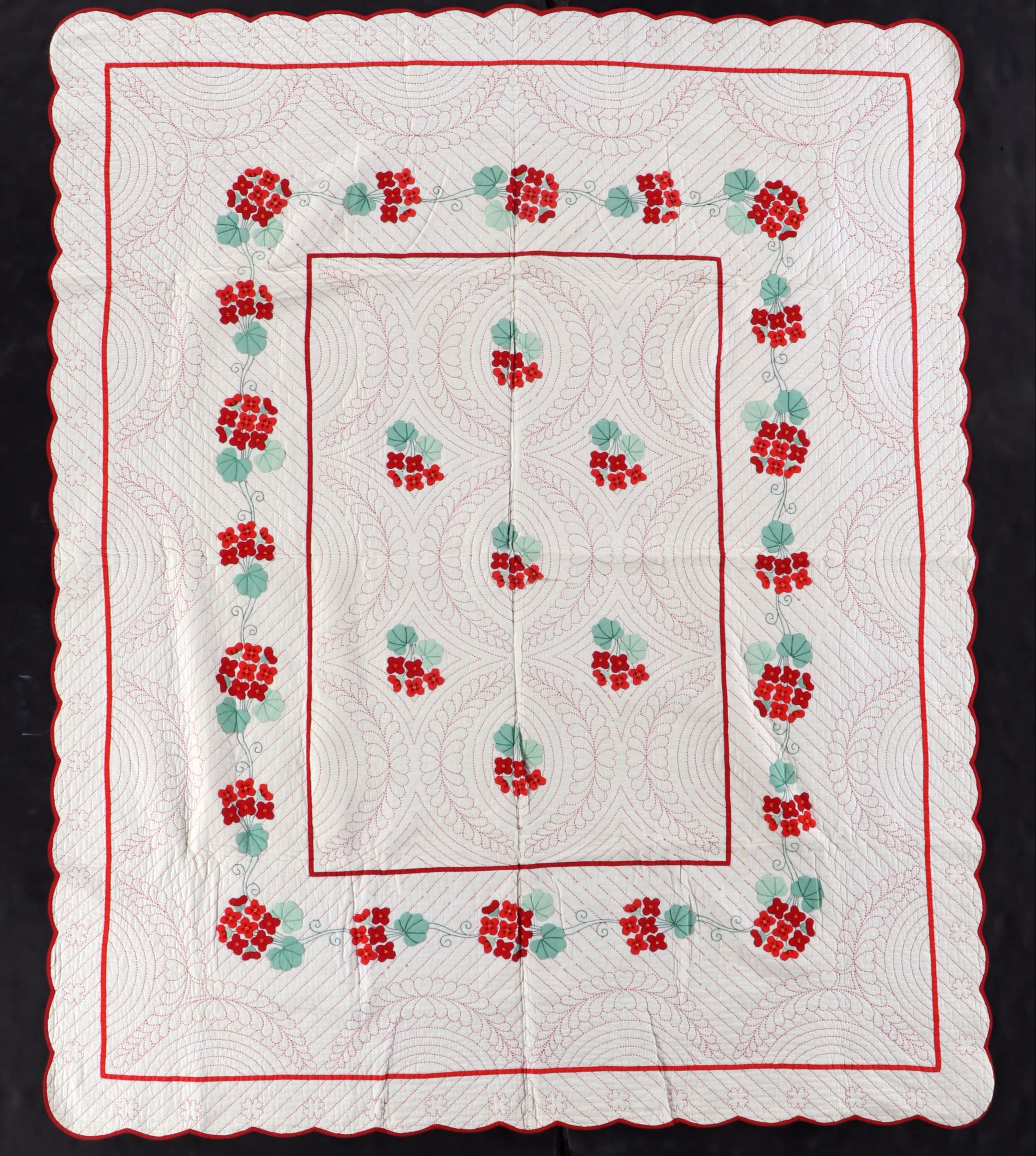 Scallop Edge and Appliqué Nasturtium Quilt