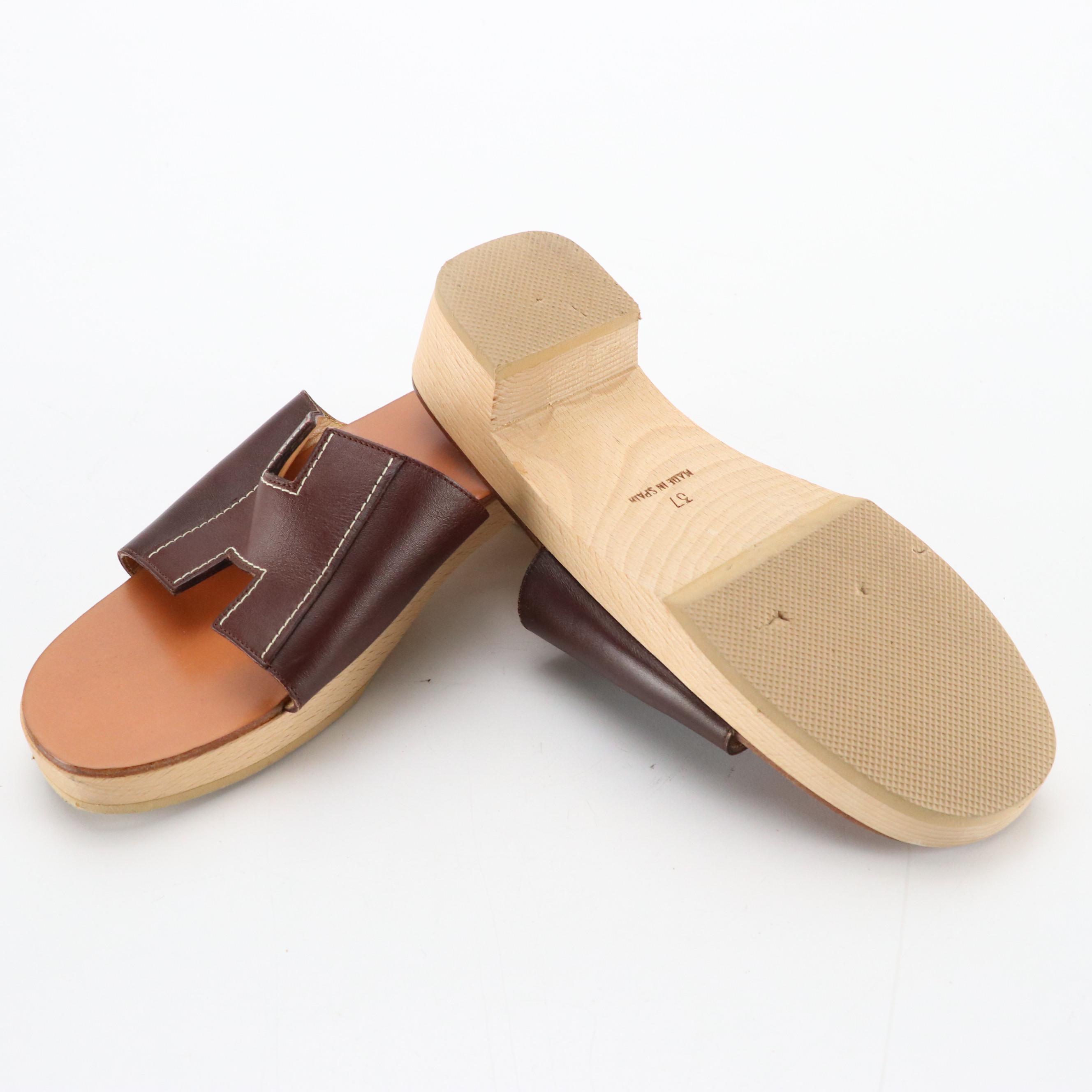 Hermès Wood Sole Oran Sandals in Dark Chocolate Swift Leather, With Box