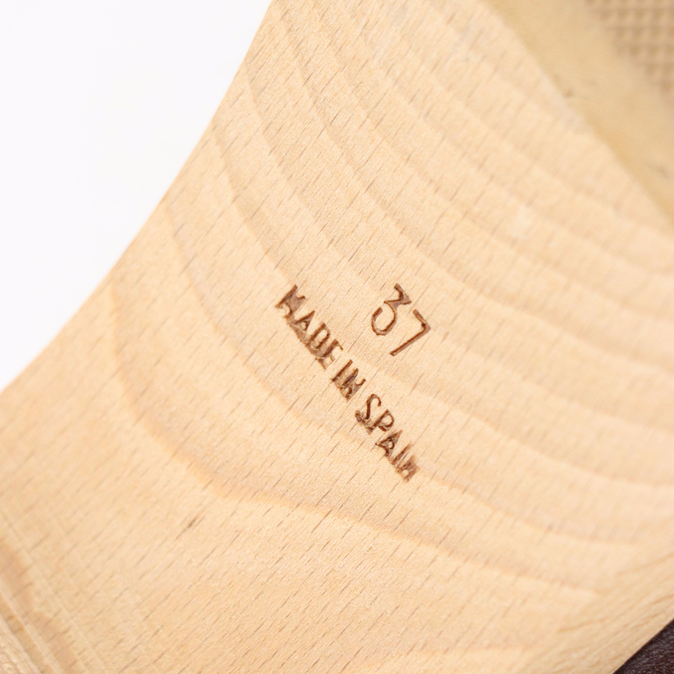 Hermès Wood Sole Oran Sandals in Dark Chocolate Swift Leather, With Box