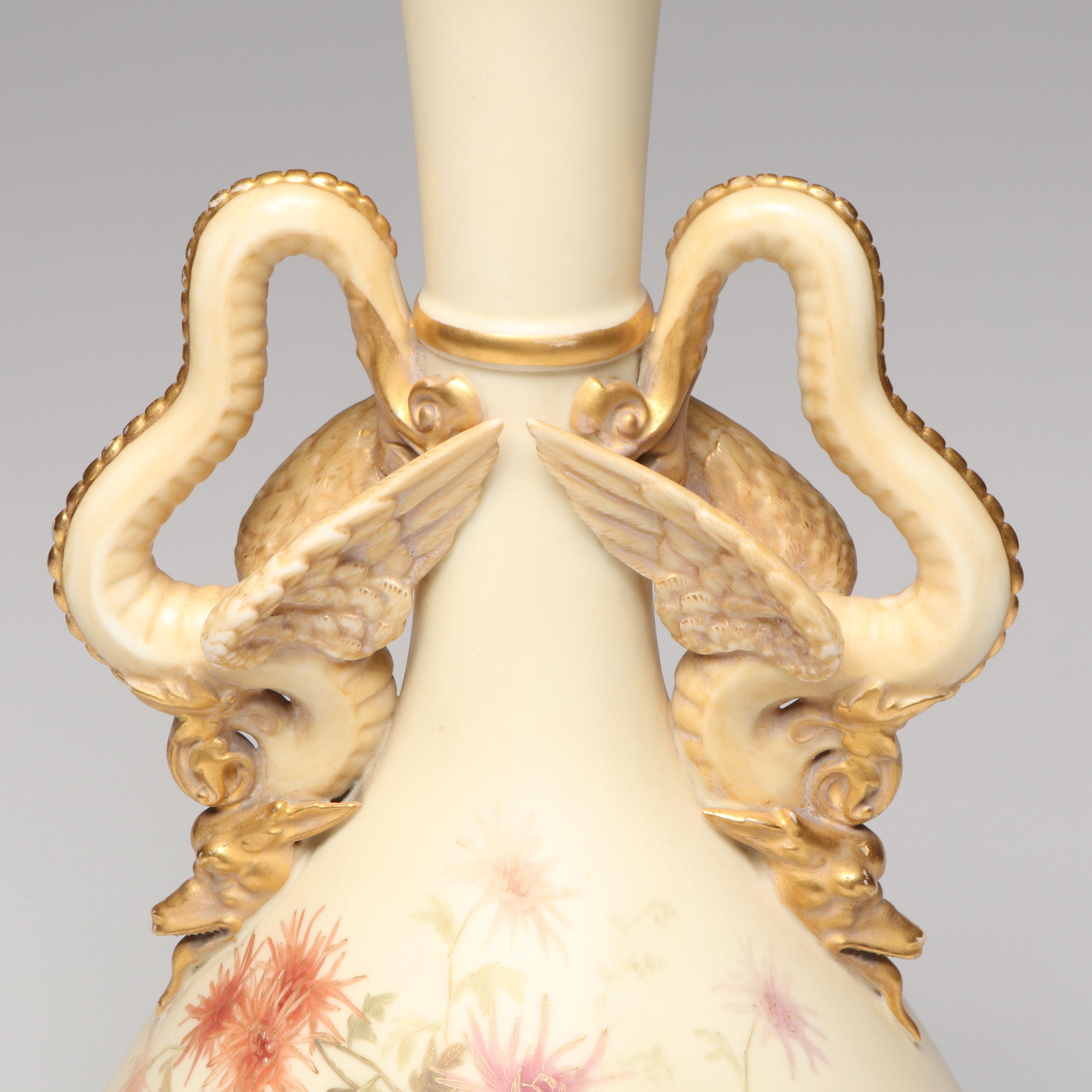 Royal Worcester Aesthetic Movement Hand-Painted Blush Ivory Porcelain Lidded Urn