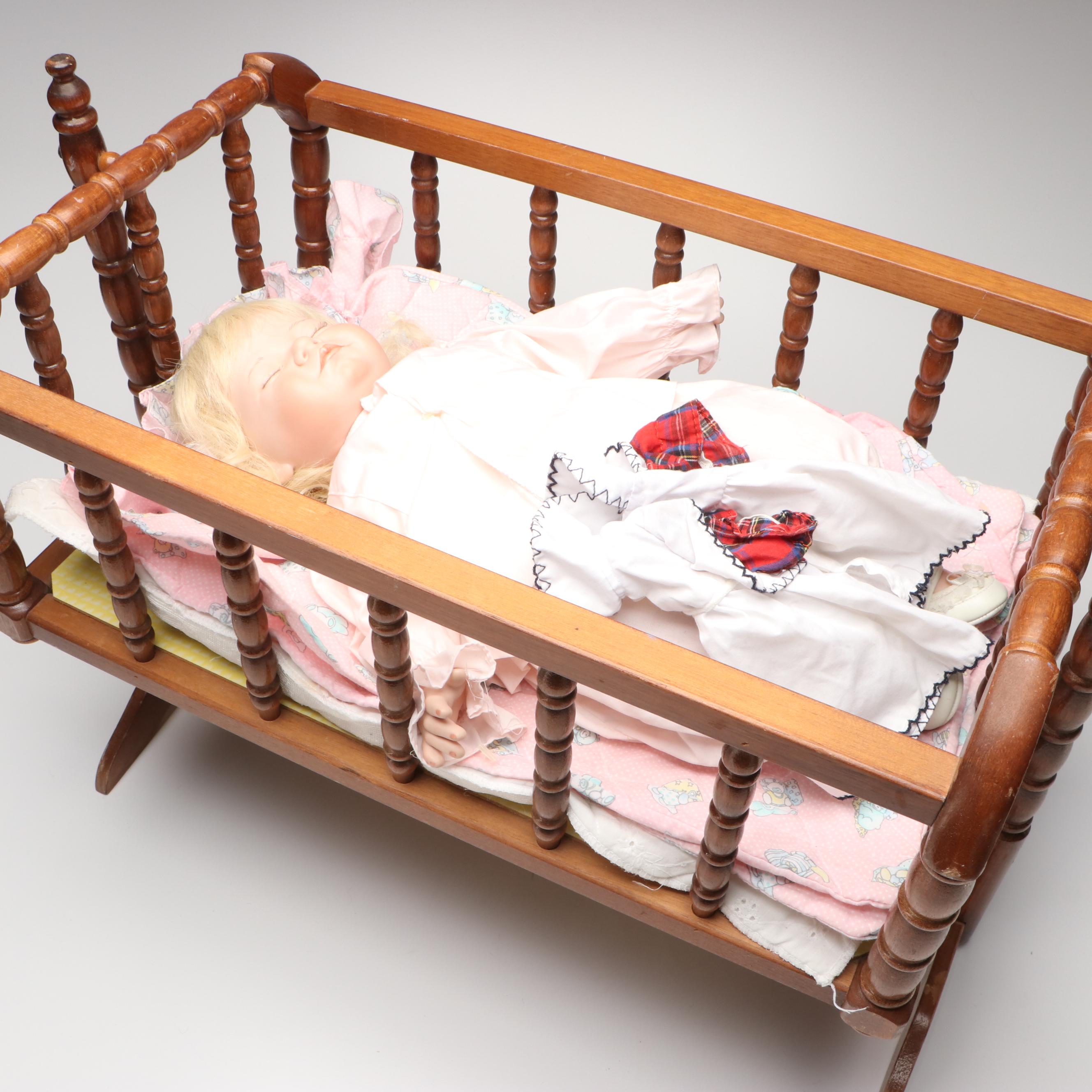 Cabbage Patch Kids, Lee Middleton with More Dolls and Cradle