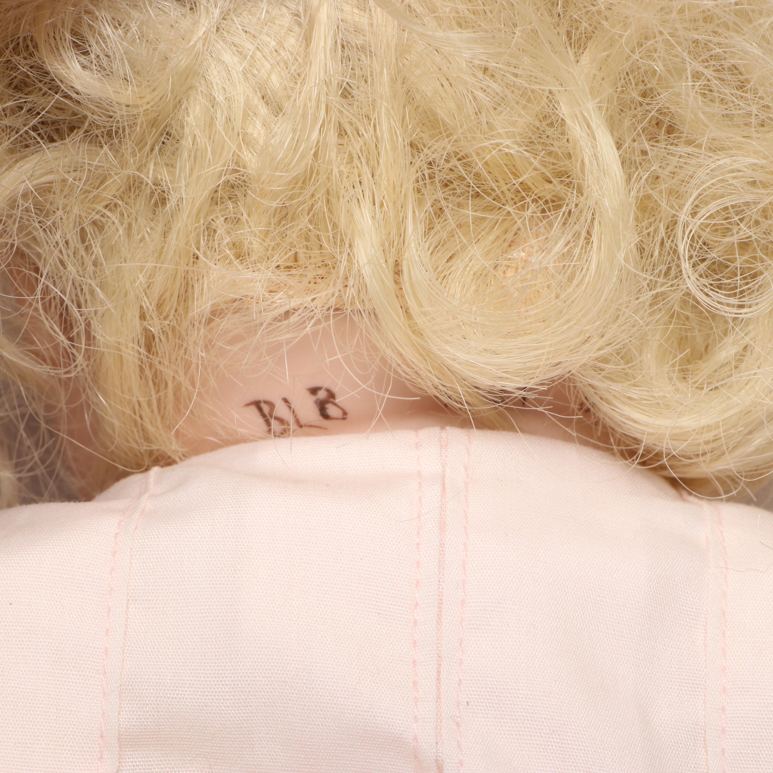 Cabbage Patch Kids, Lee Middleton with More Dolls and Cradle