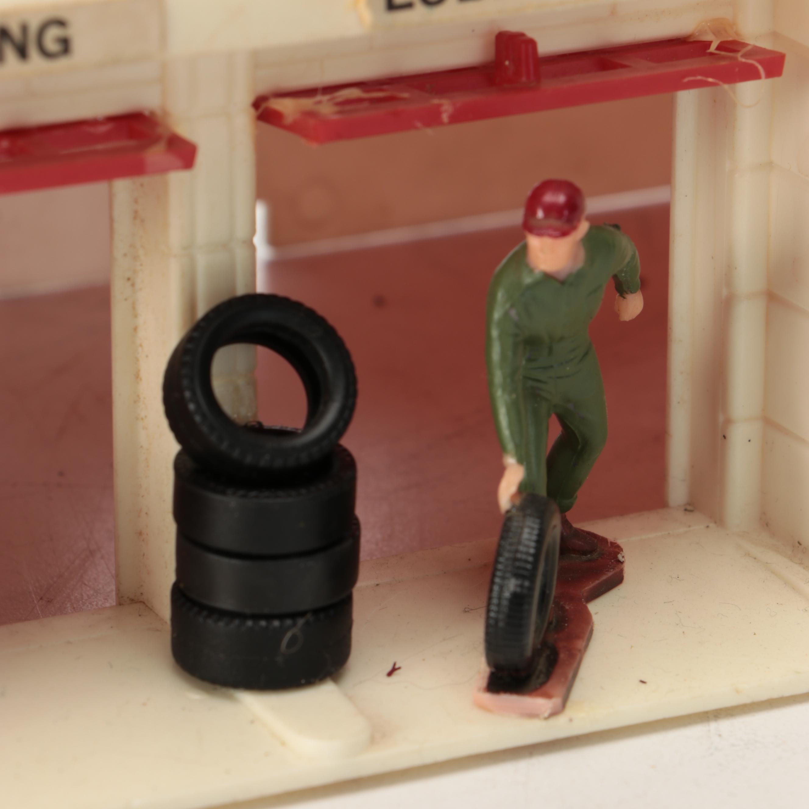 Bachmann "Plasticville" Miniature Town Buildings and Features