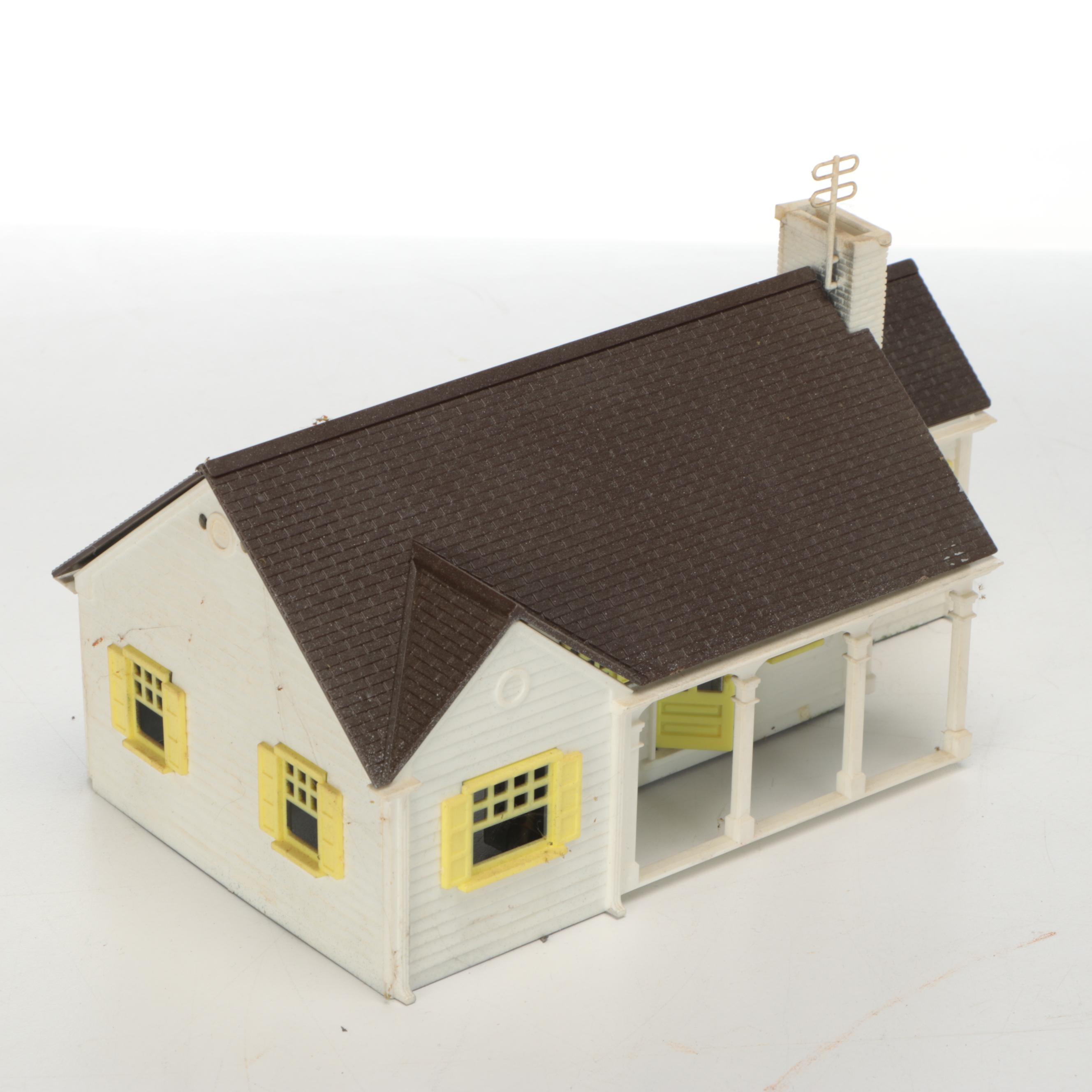 Bachmann "Plasticville" Miniature Town Buildings and Features