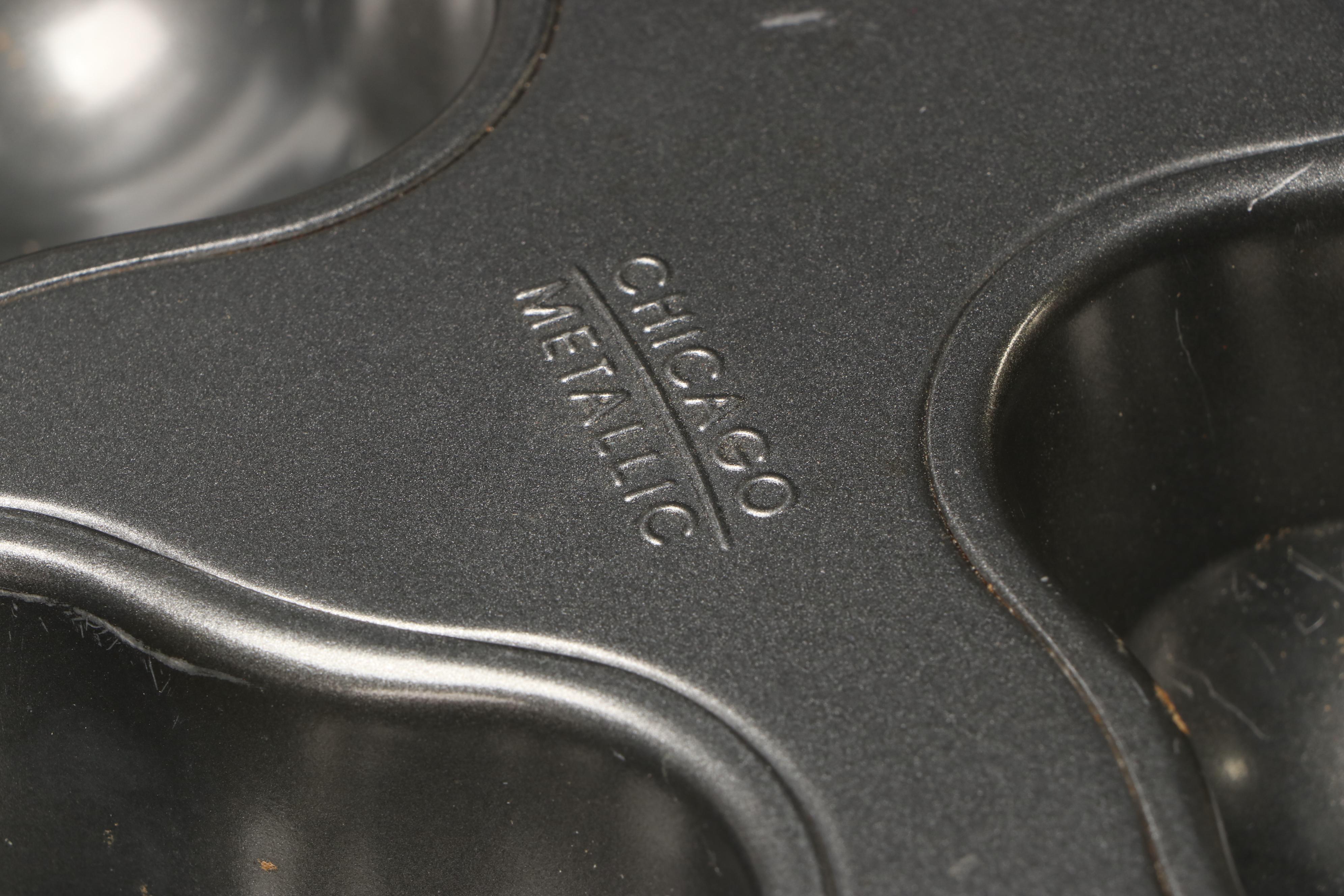 Cuisinart Stainless Steel Stock Pot, Strainer and More Kitchenware