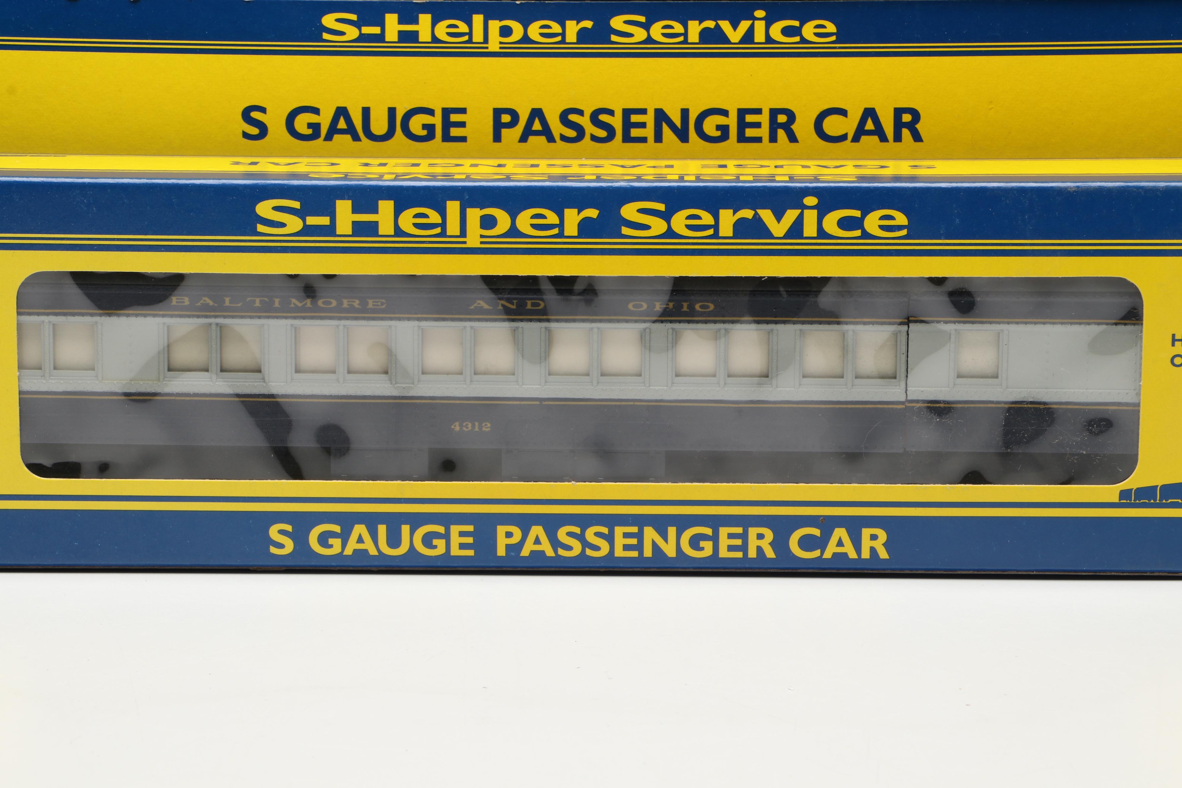 American Models S Gauge Baltimore & Ohio Locomotives with Passenger Cars