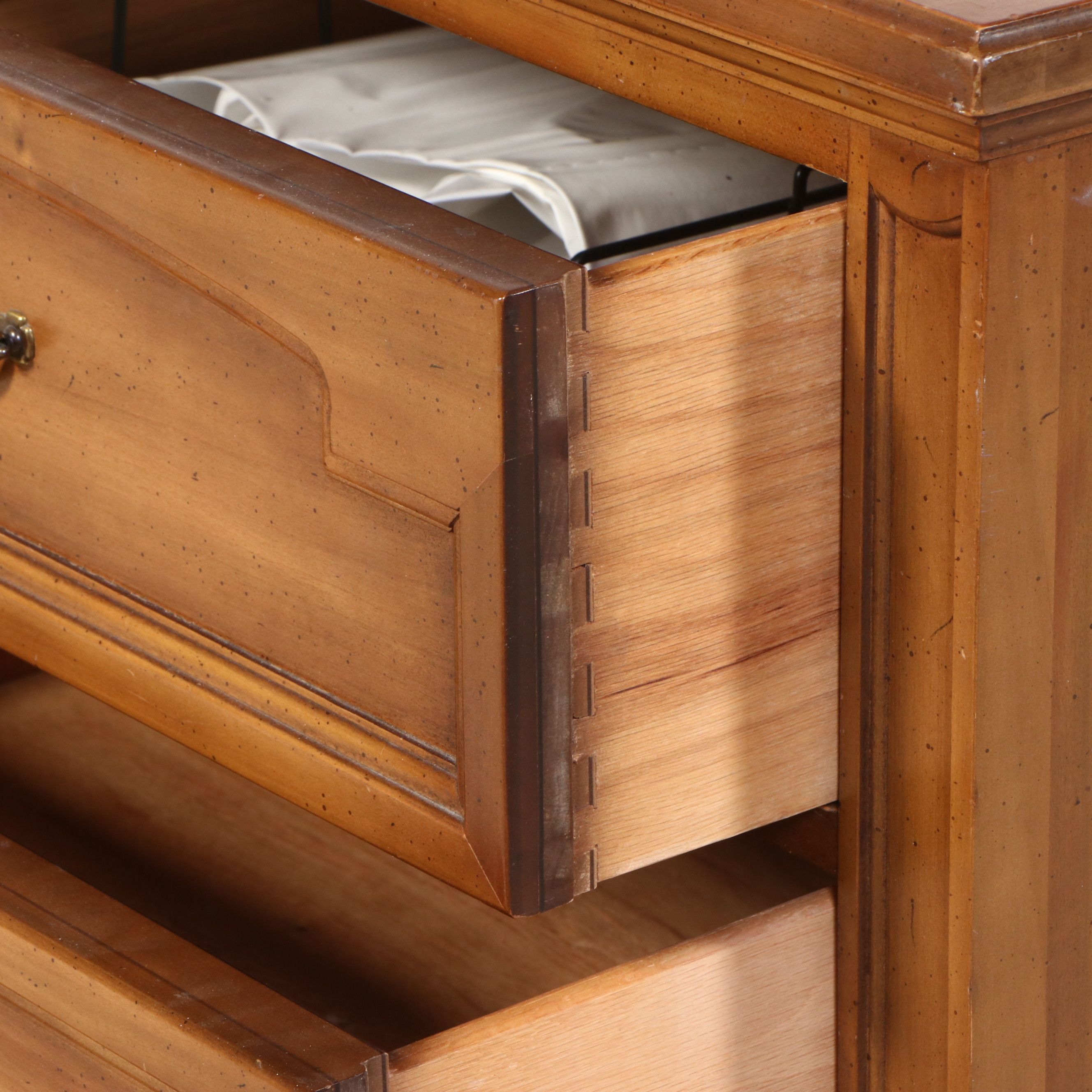 Mid Century Federal Style Walnut Finish Dresser