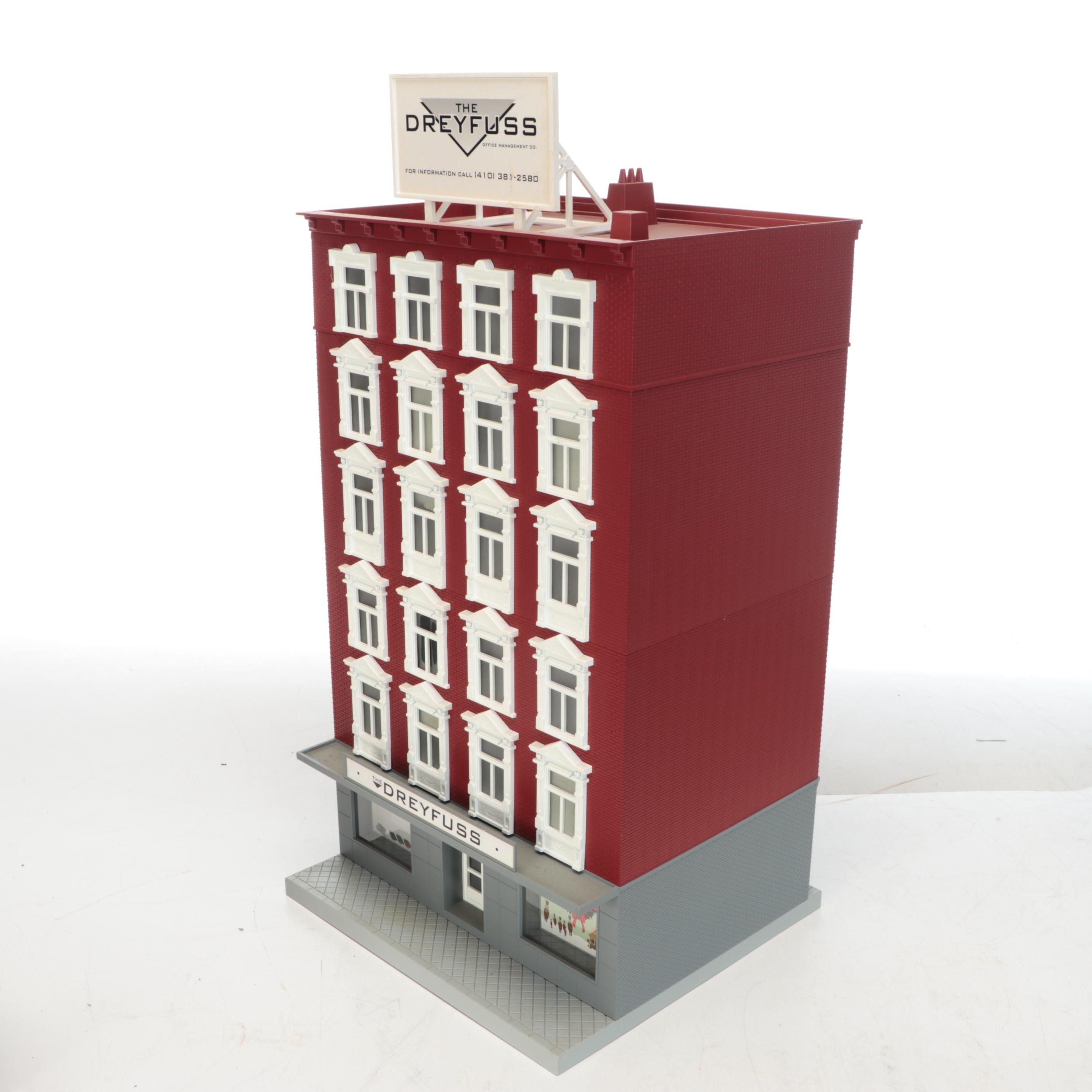 RailKing RailTown Dreyfuss 6-Story and Other Miniature Railway Buildings