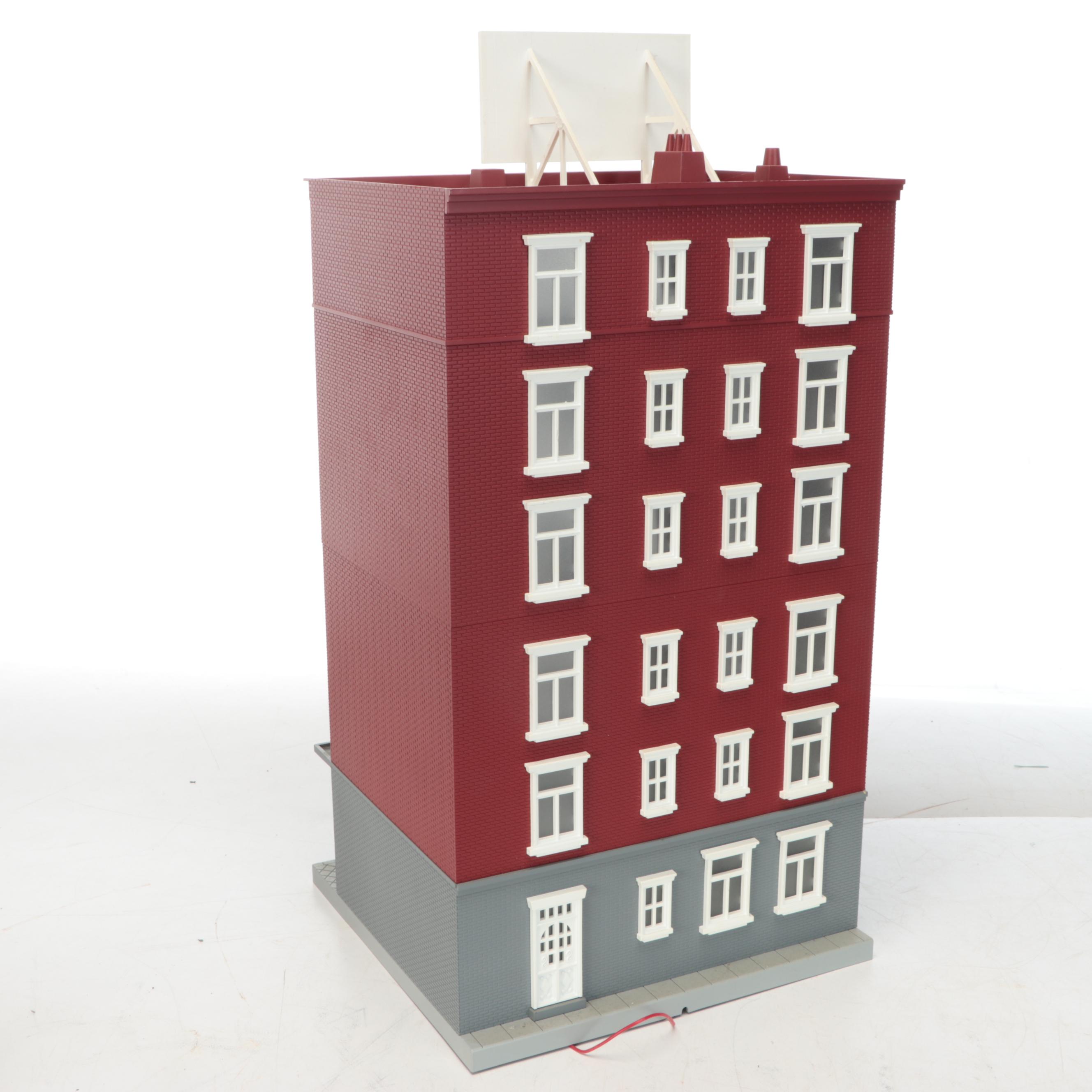 RailKing RailTown Dreyfuss 6-Story and Other Miniature Railway Buildings