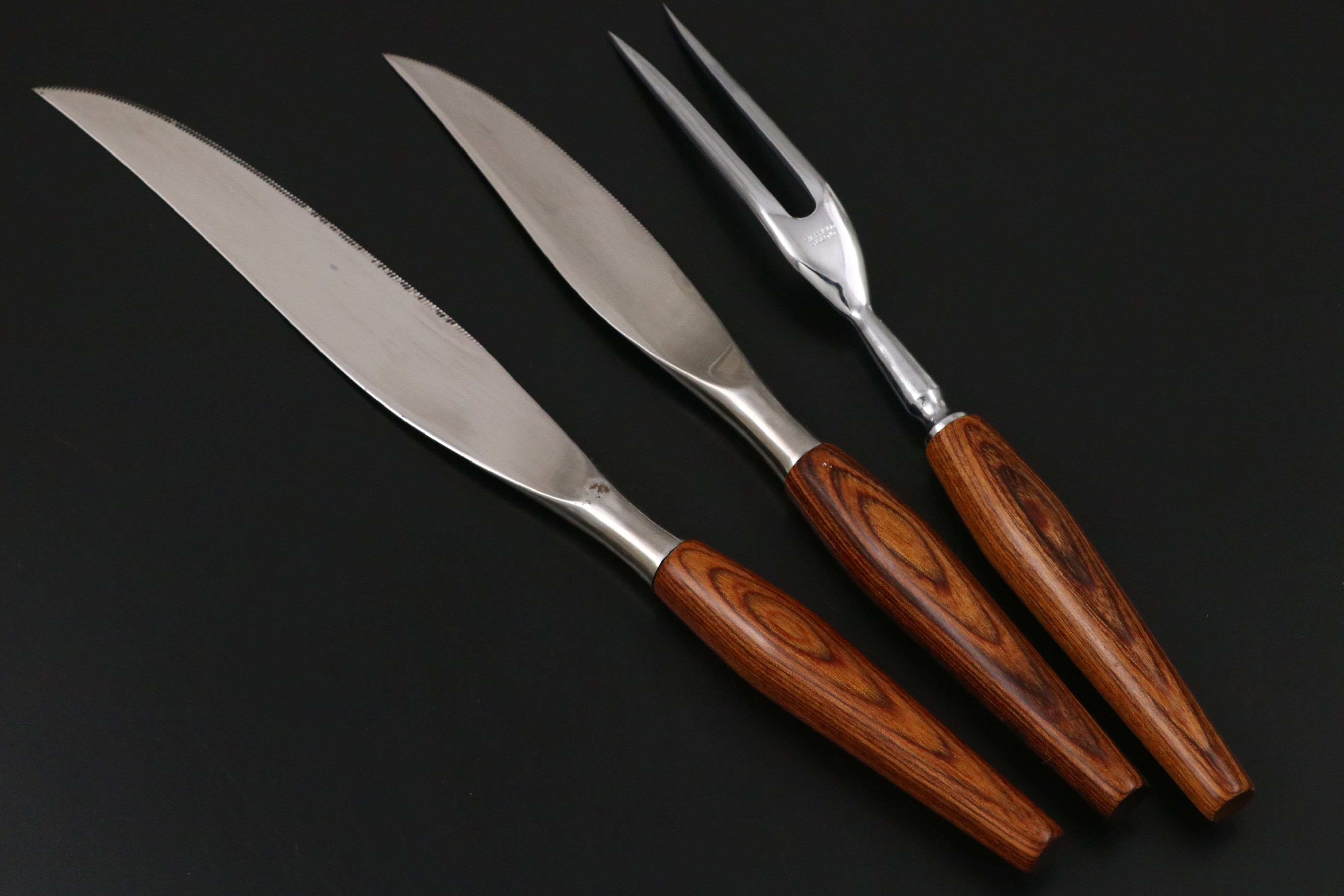 Holmes & Edwards "Danish Princess" with Mode Danish Carving Set and Tablecloth