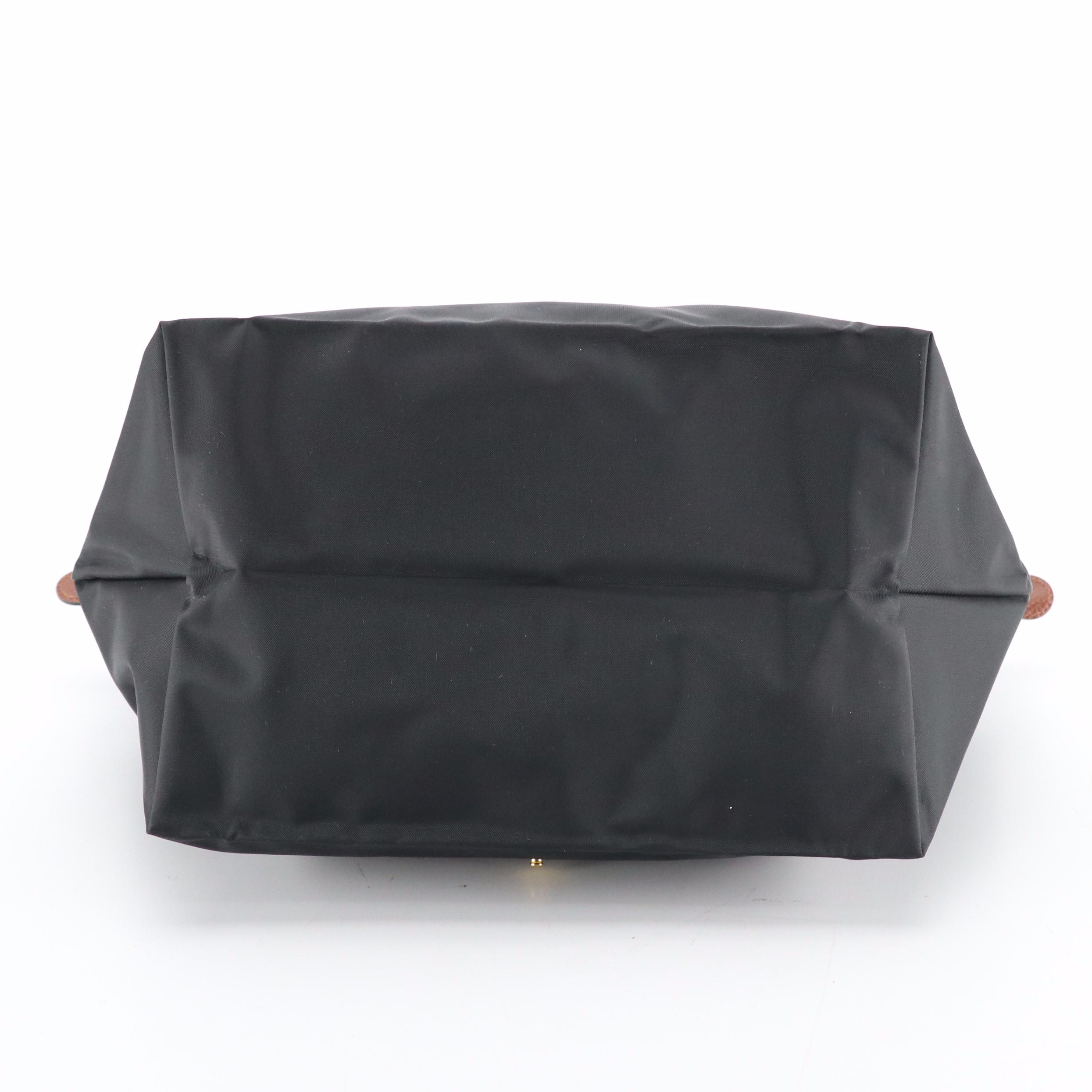 Longchamp Le Pliage Medium Short Handle Bag in Black Recycled Nylon Canvas