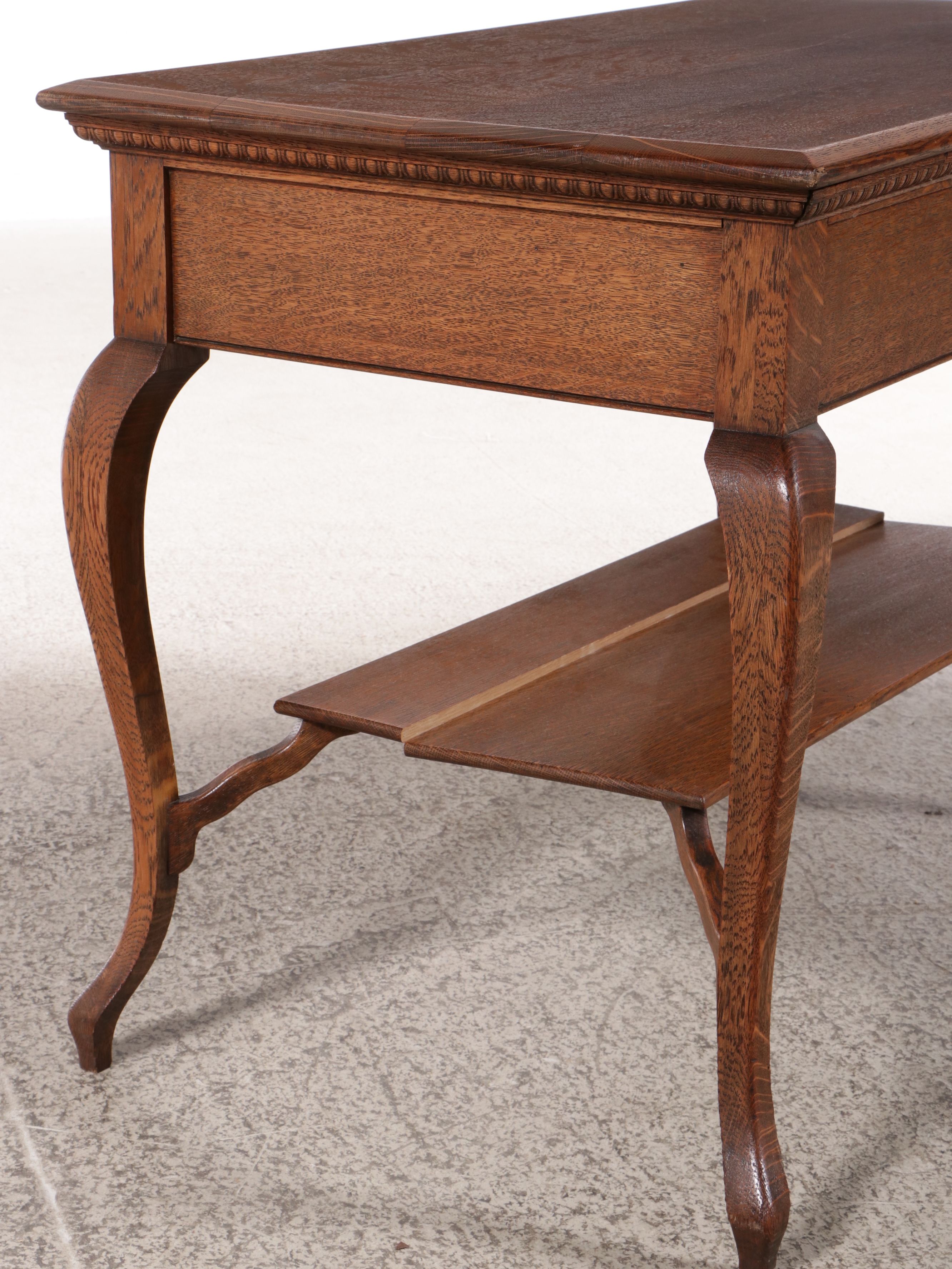 American Queen Anne Style Oak Hall Table, Early 20th Century