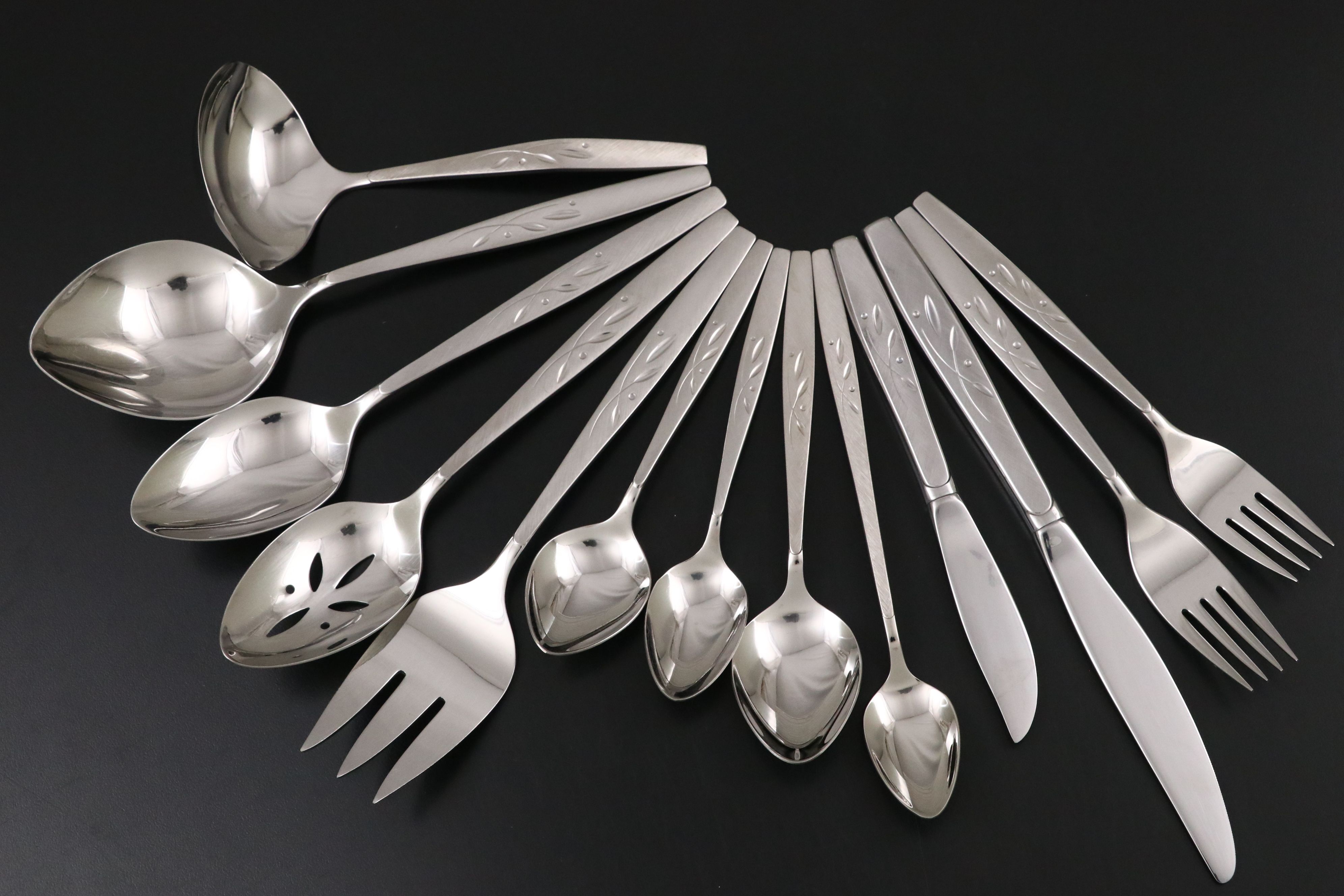 Oneida "Will o' Wisp" Stainless Steel Flatware, Late 20th Century