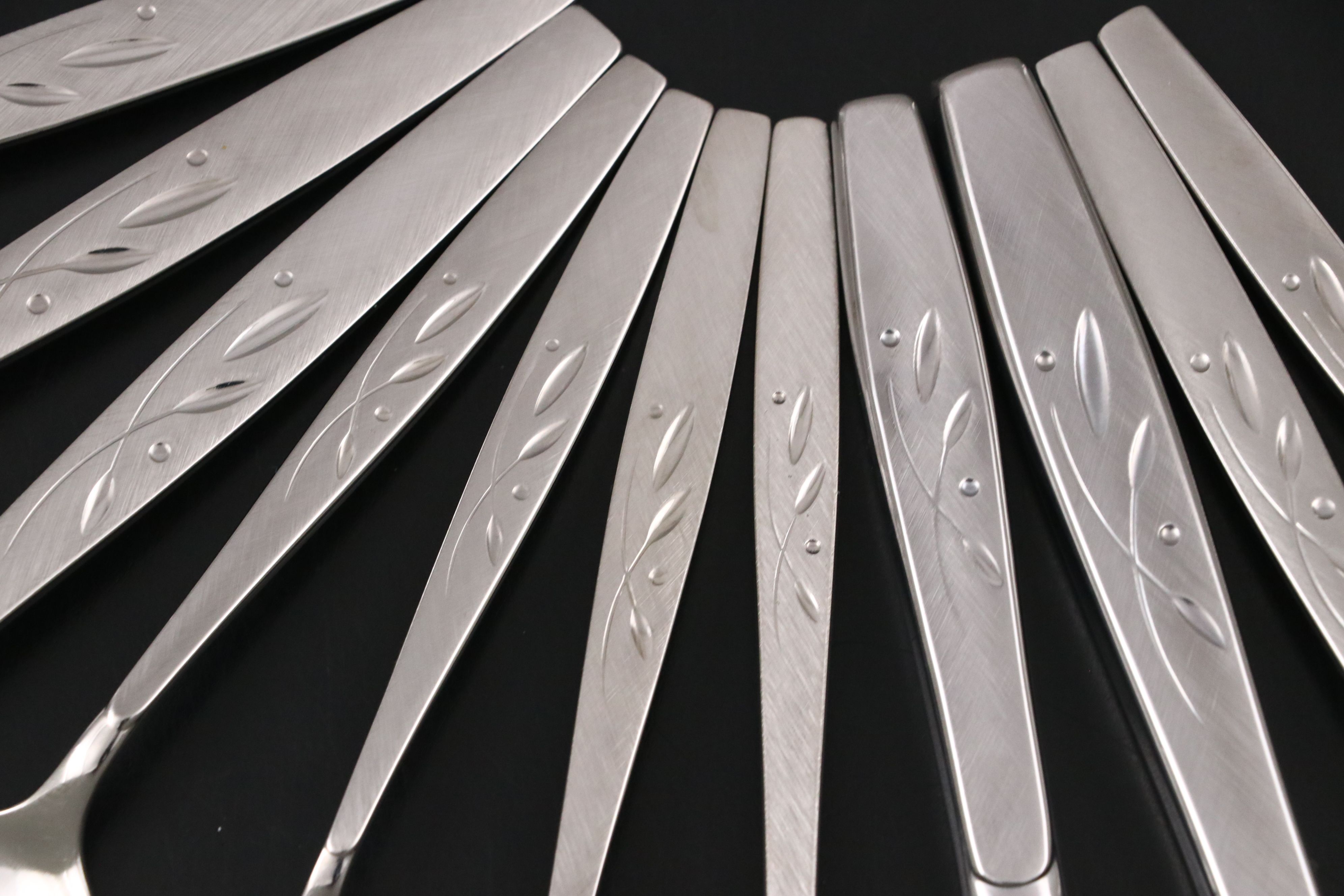 Oneida "Will o' Wisp" Stainless Steel Flatware, Late 20th Century