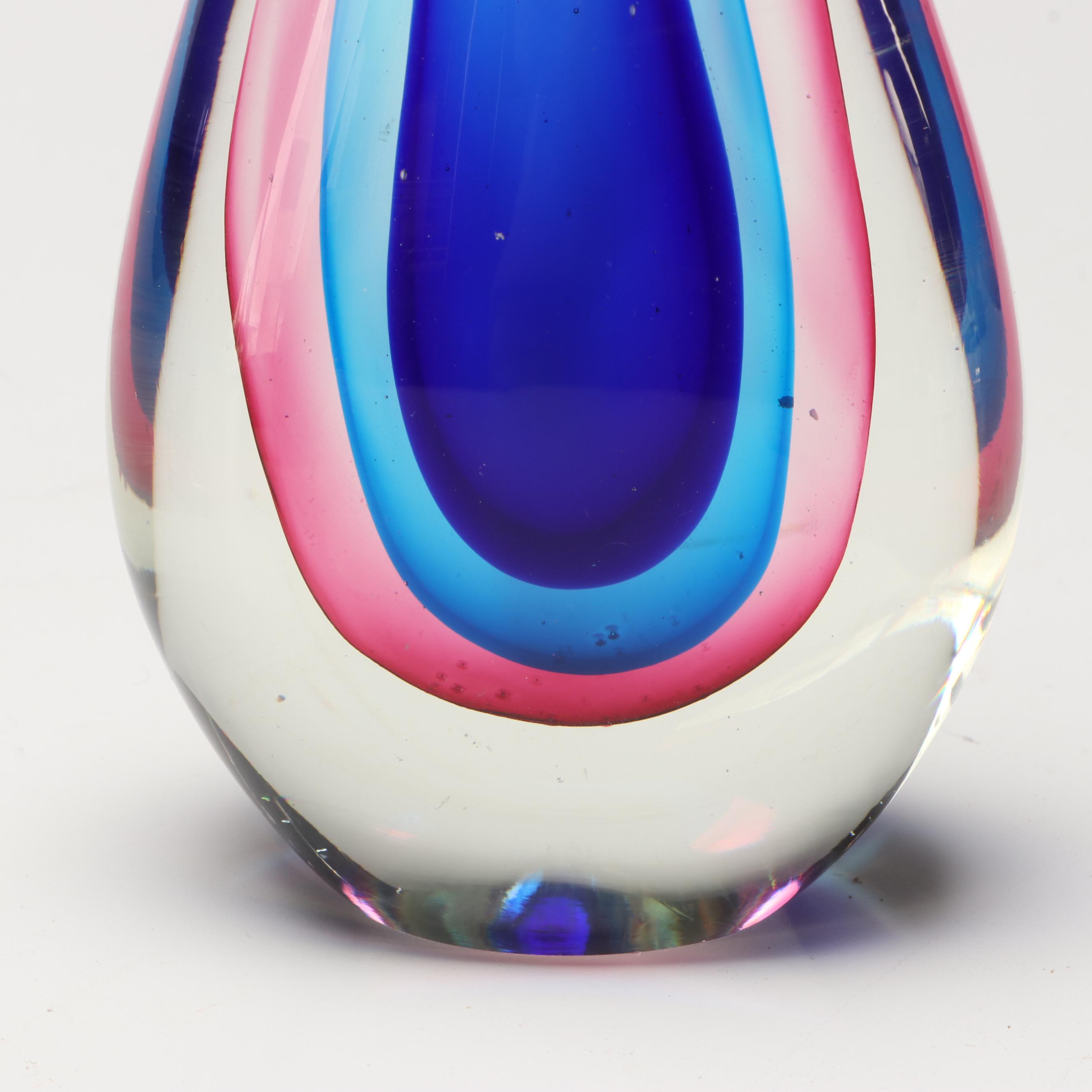 Murano Filigrana Love Knot with Sommerso Teardrop Sculptures