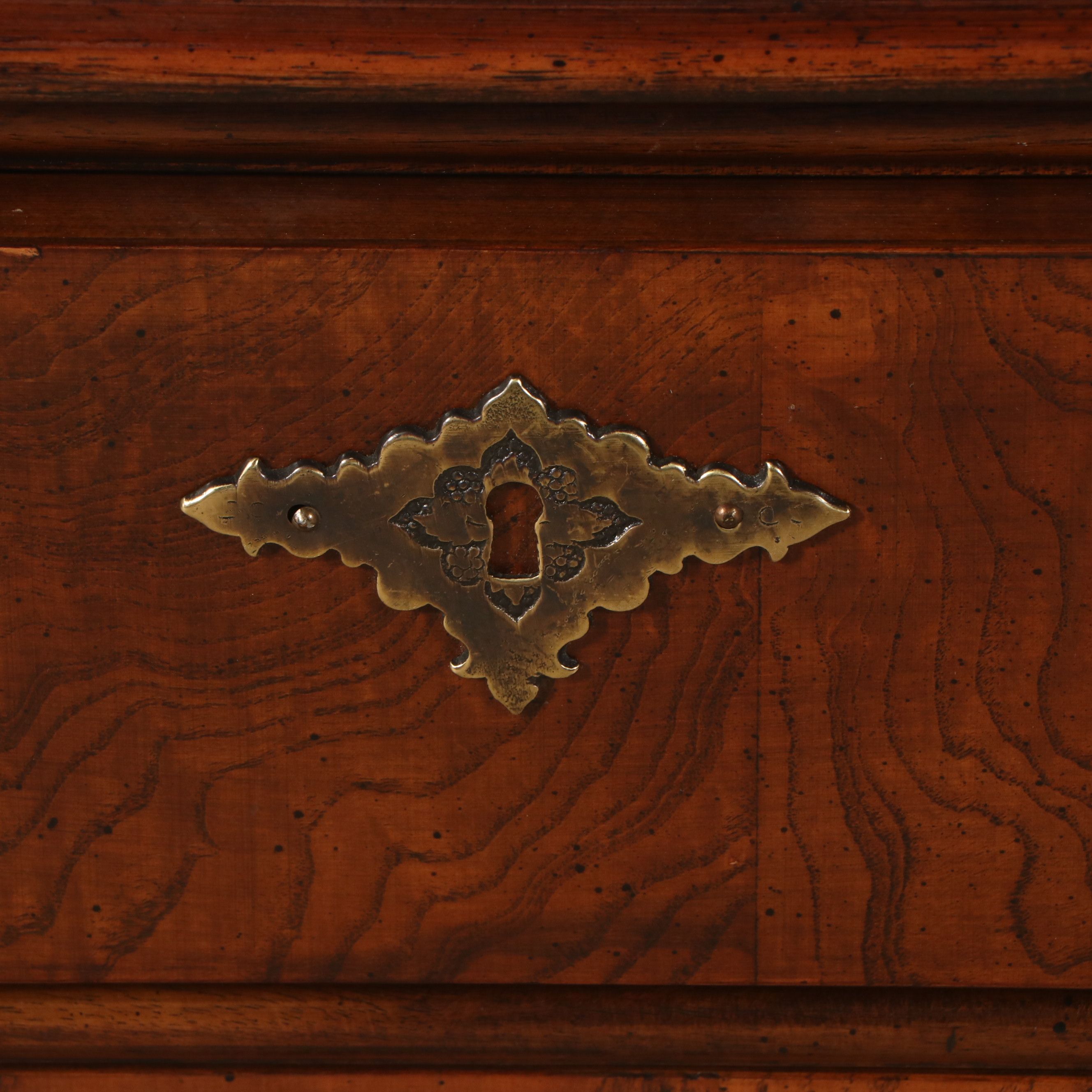Queen Anne Style Burl and Walnut Low Boy Dressing Table