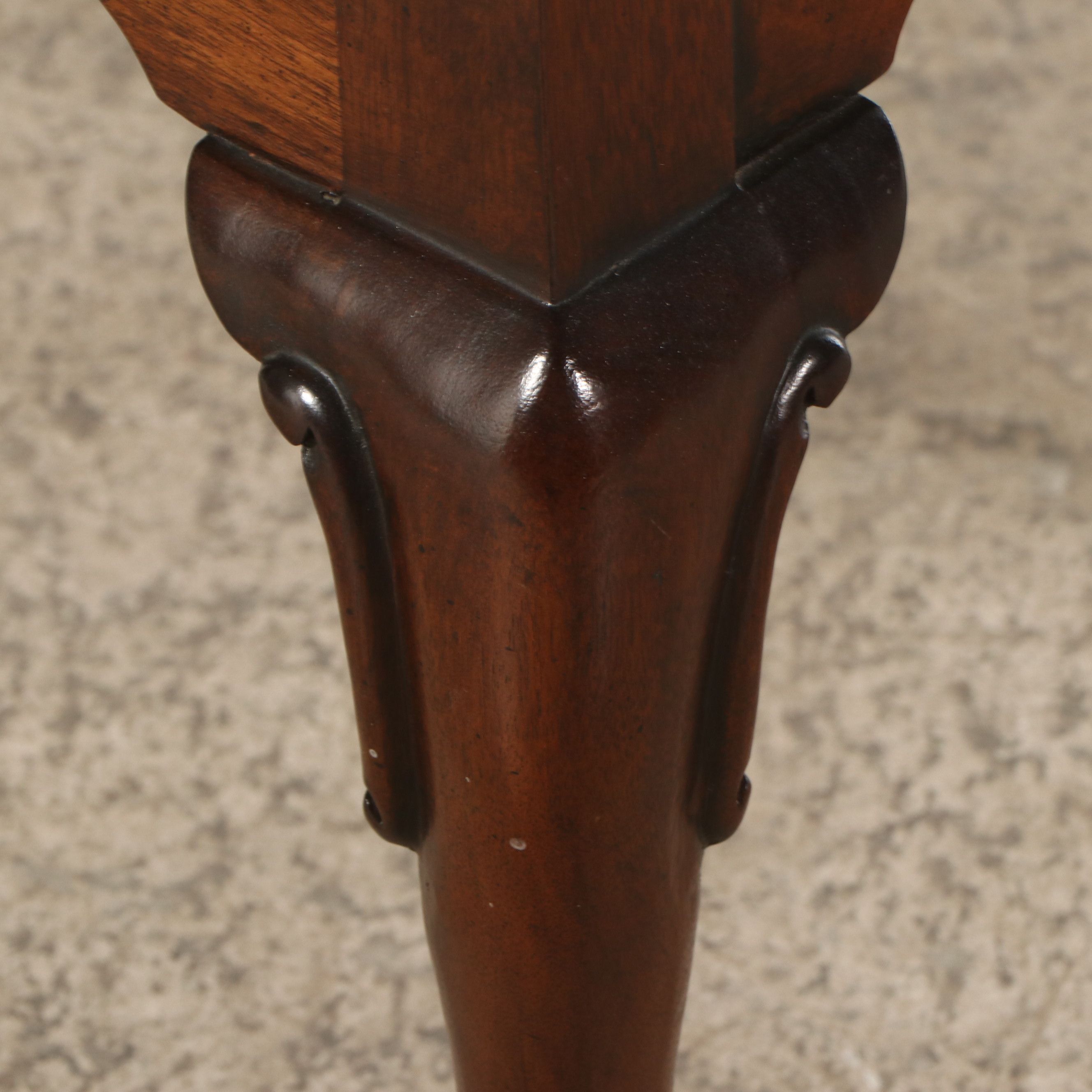 Queen Anne Style Burl and Walnut Low Boy Dressing Table