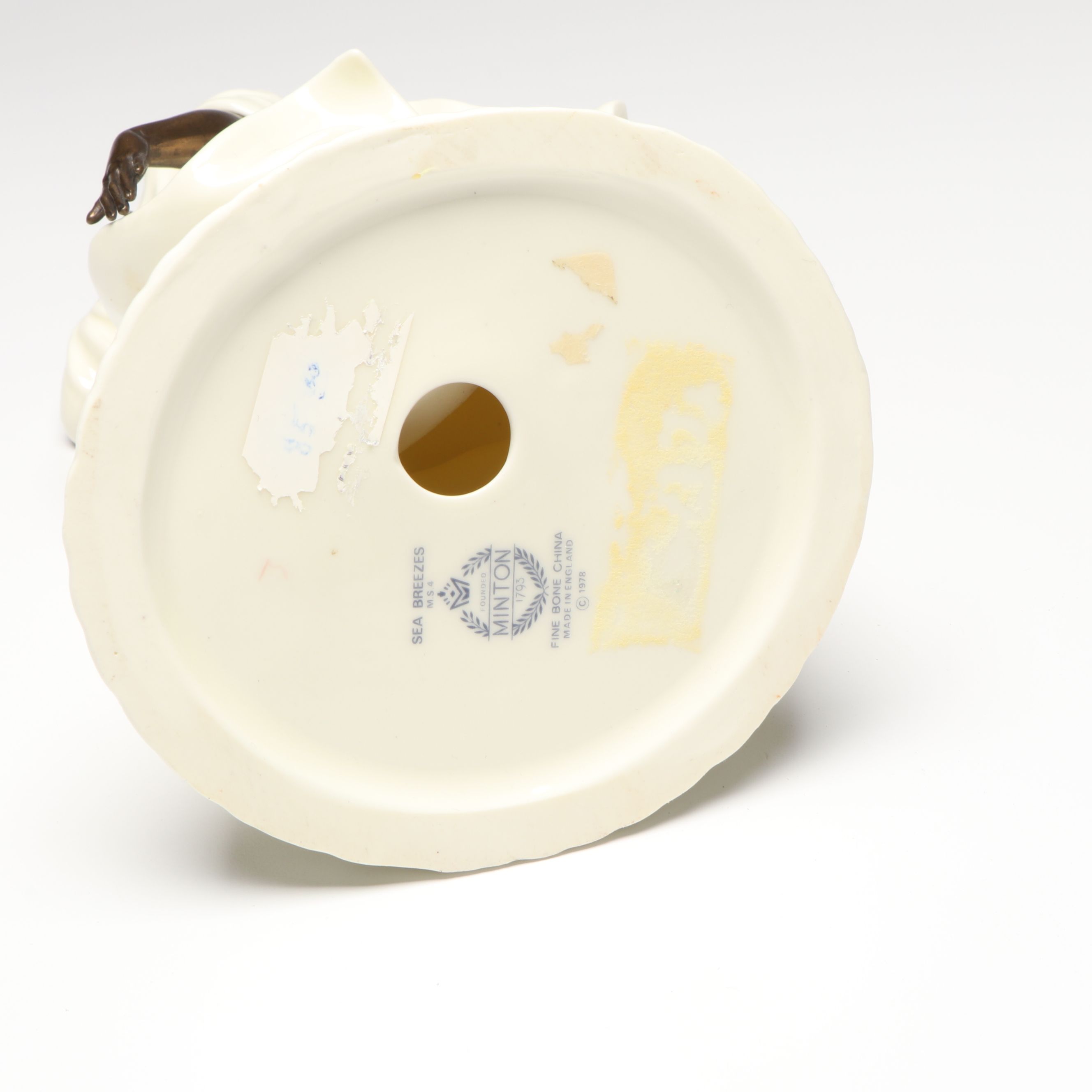 Minton "Sea Breezes" with Other Figurines and Character Jugs