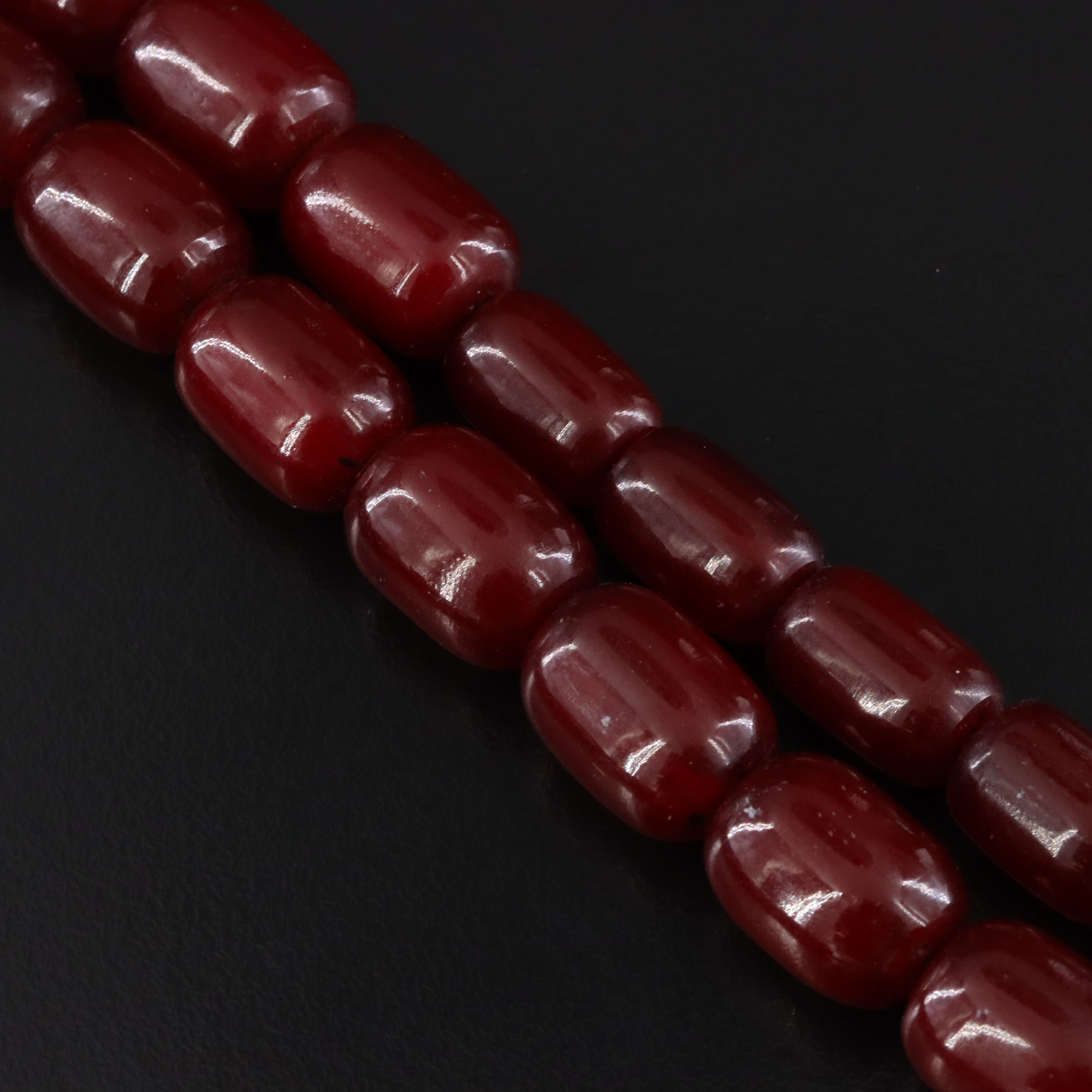 Vintage Graduated Bakelite Bead Necklace and Carved Brooch