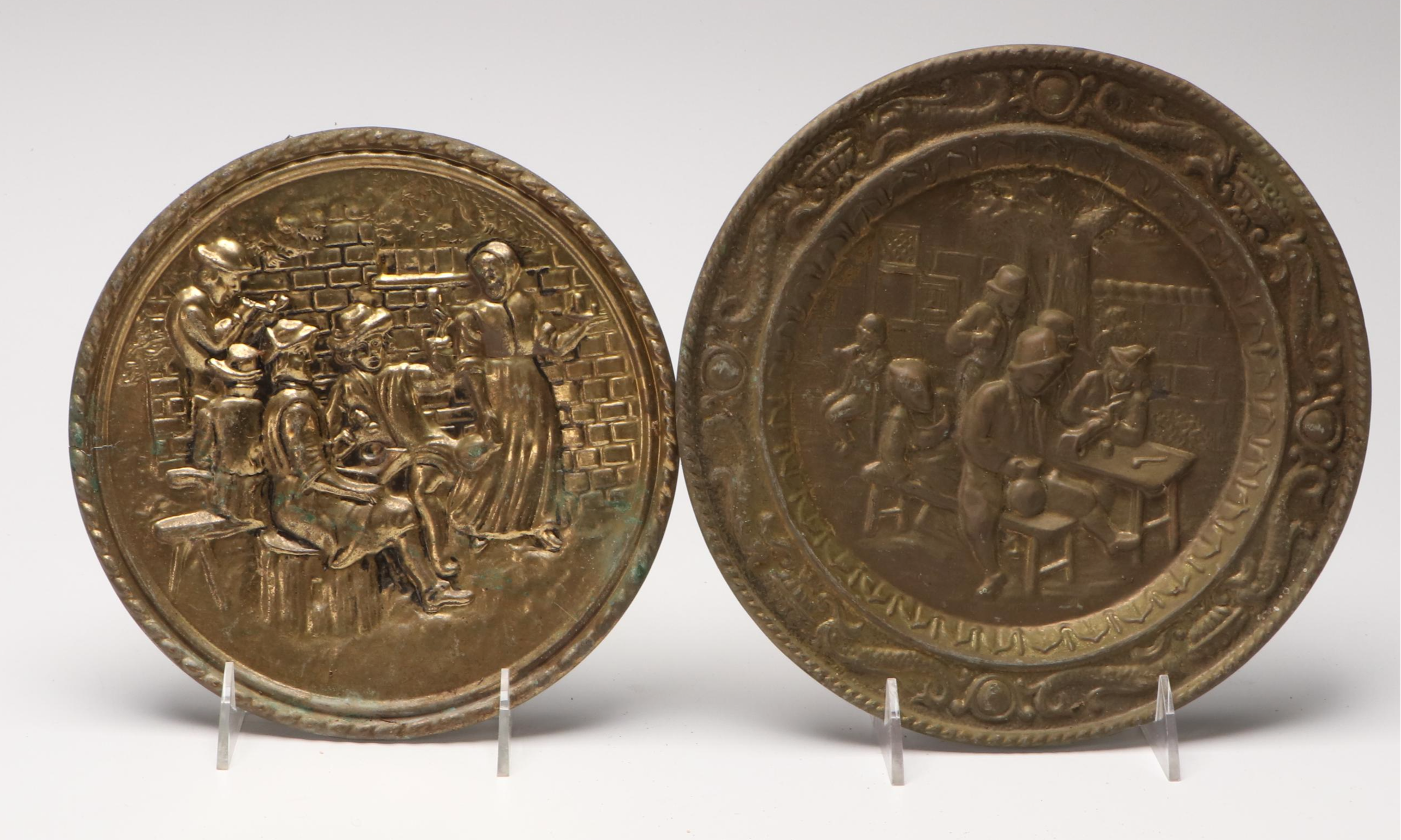 English Style Embossed Brass Finish Wall Plates with Madonna and Child Plaque