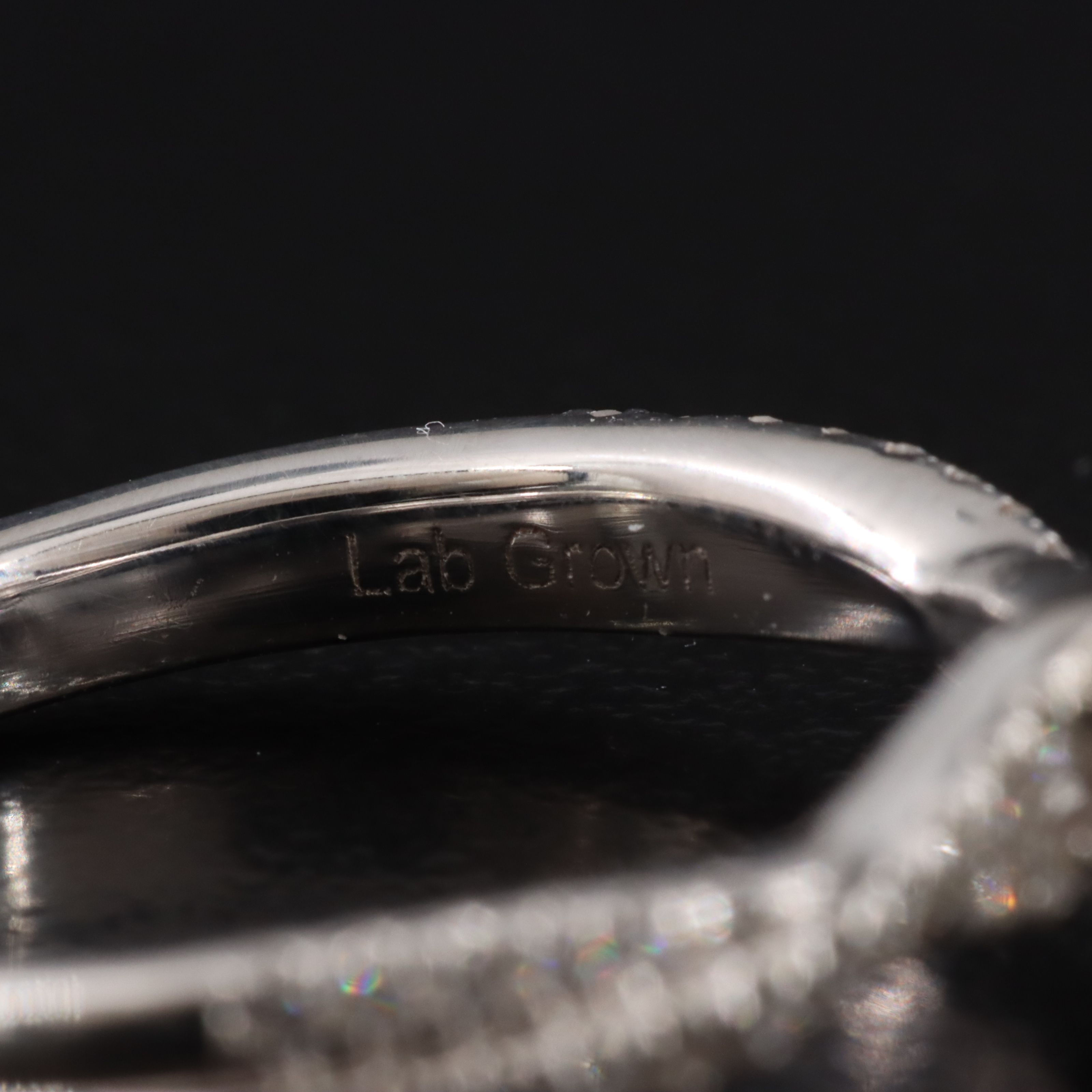 14K 1.34 CTW Lab Grown Diamond Twist Ring with Online IGI Report