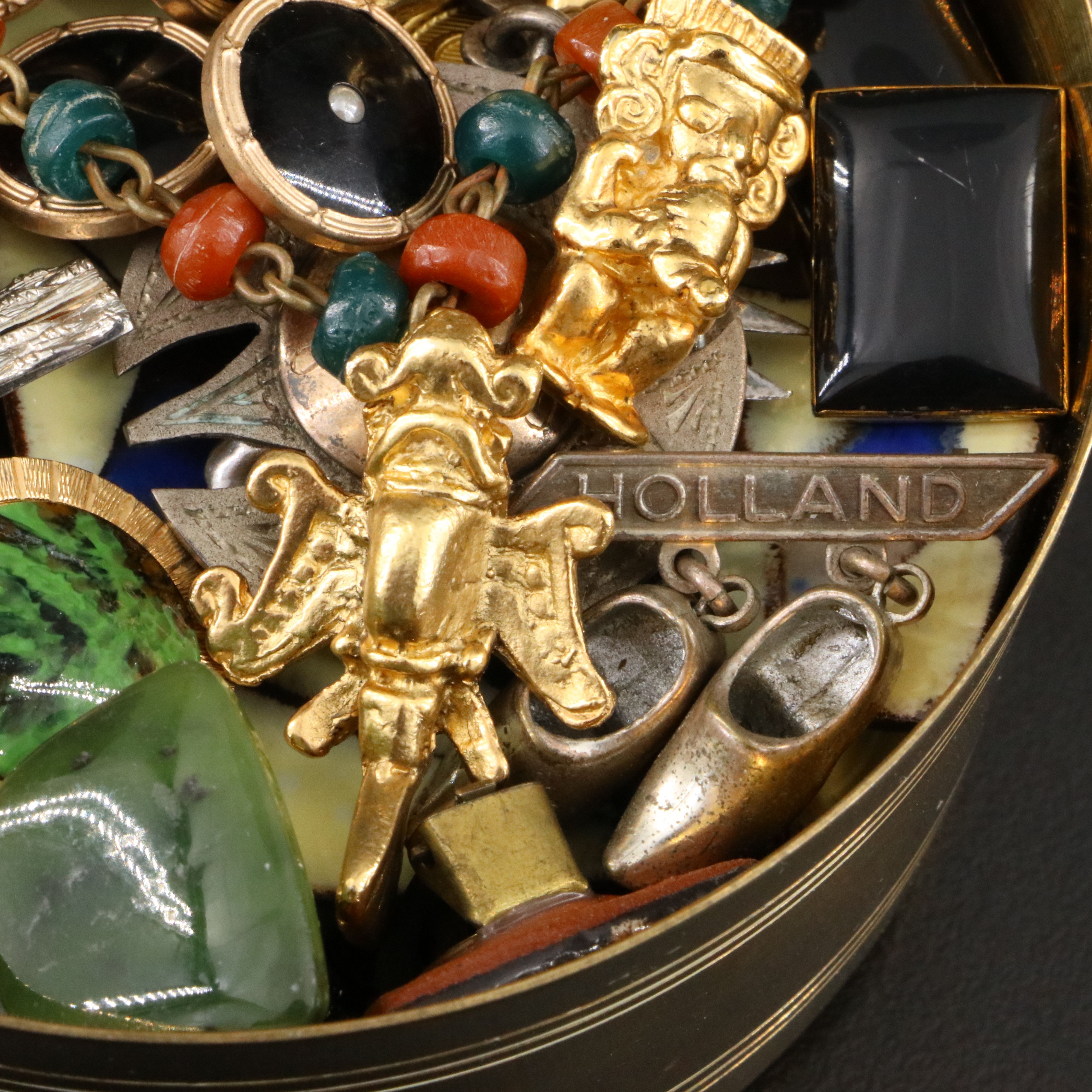 Uncommon Discoveries: Jewelry Collection