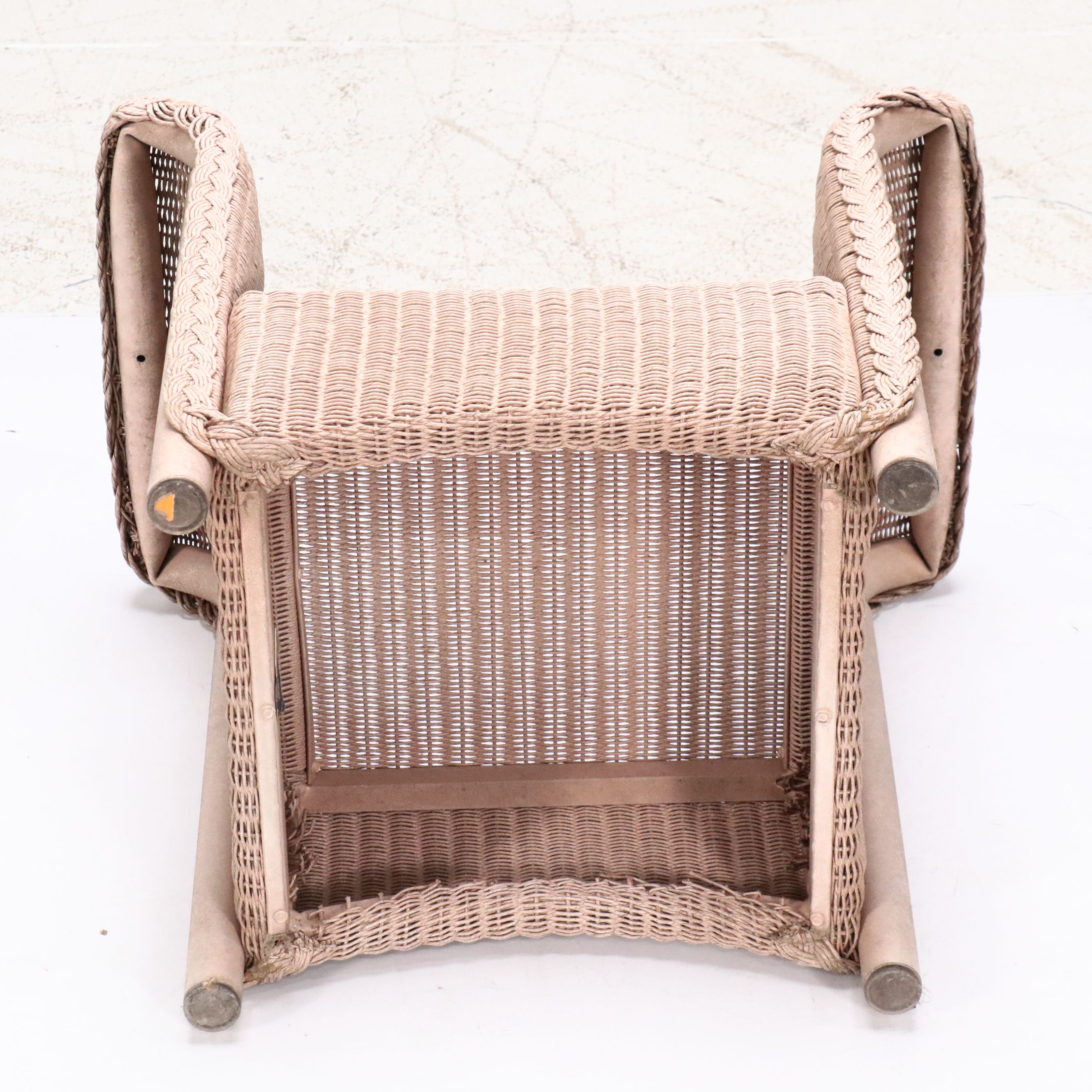 Lloyd Loom White Wicker Glass Top Table