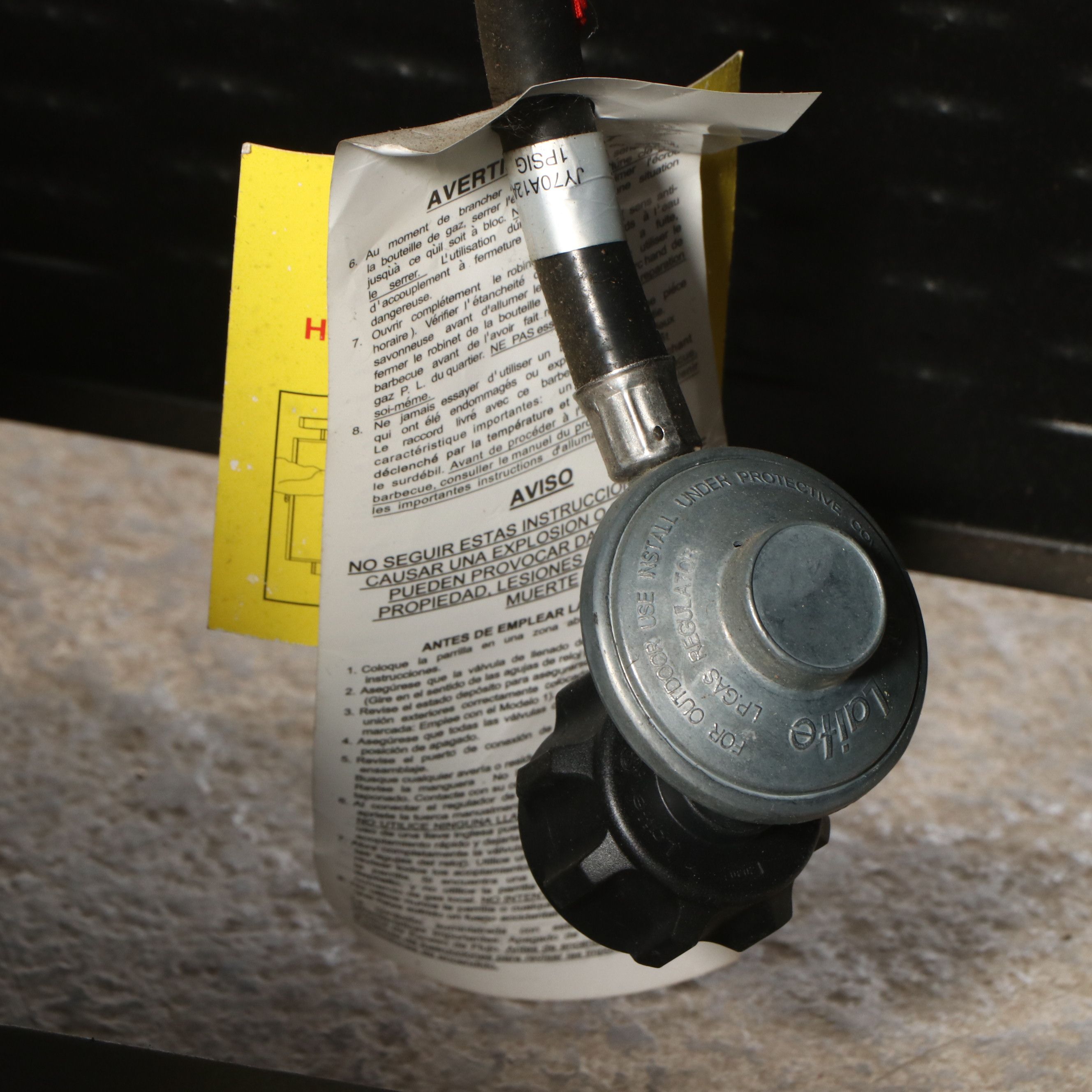 TackLife GFP01 Outdoor Fire Pit Table