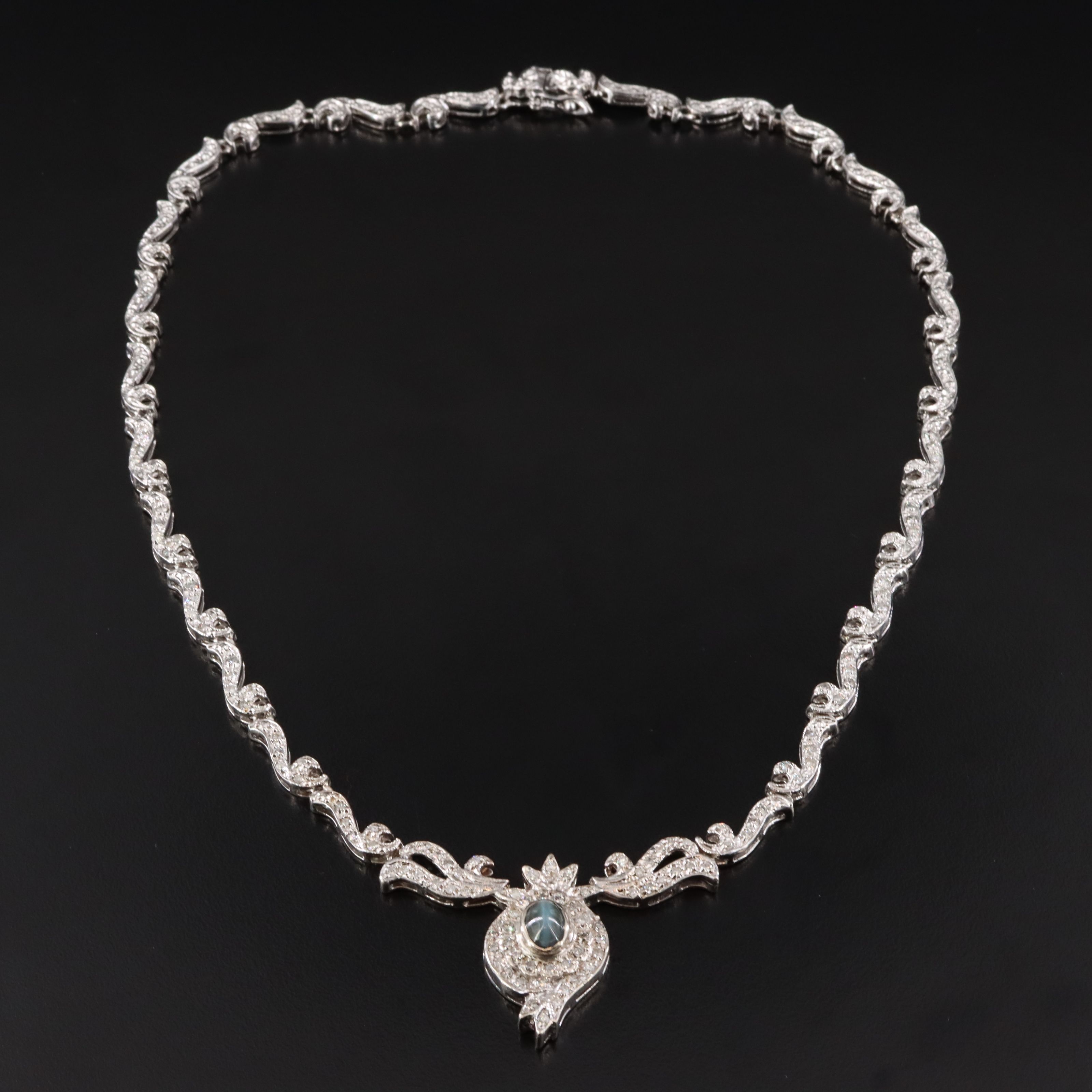 14K 1.95 CT Cat's Eye Alexandrite and 1.94 CTW Diamond Necklace with IGI Report