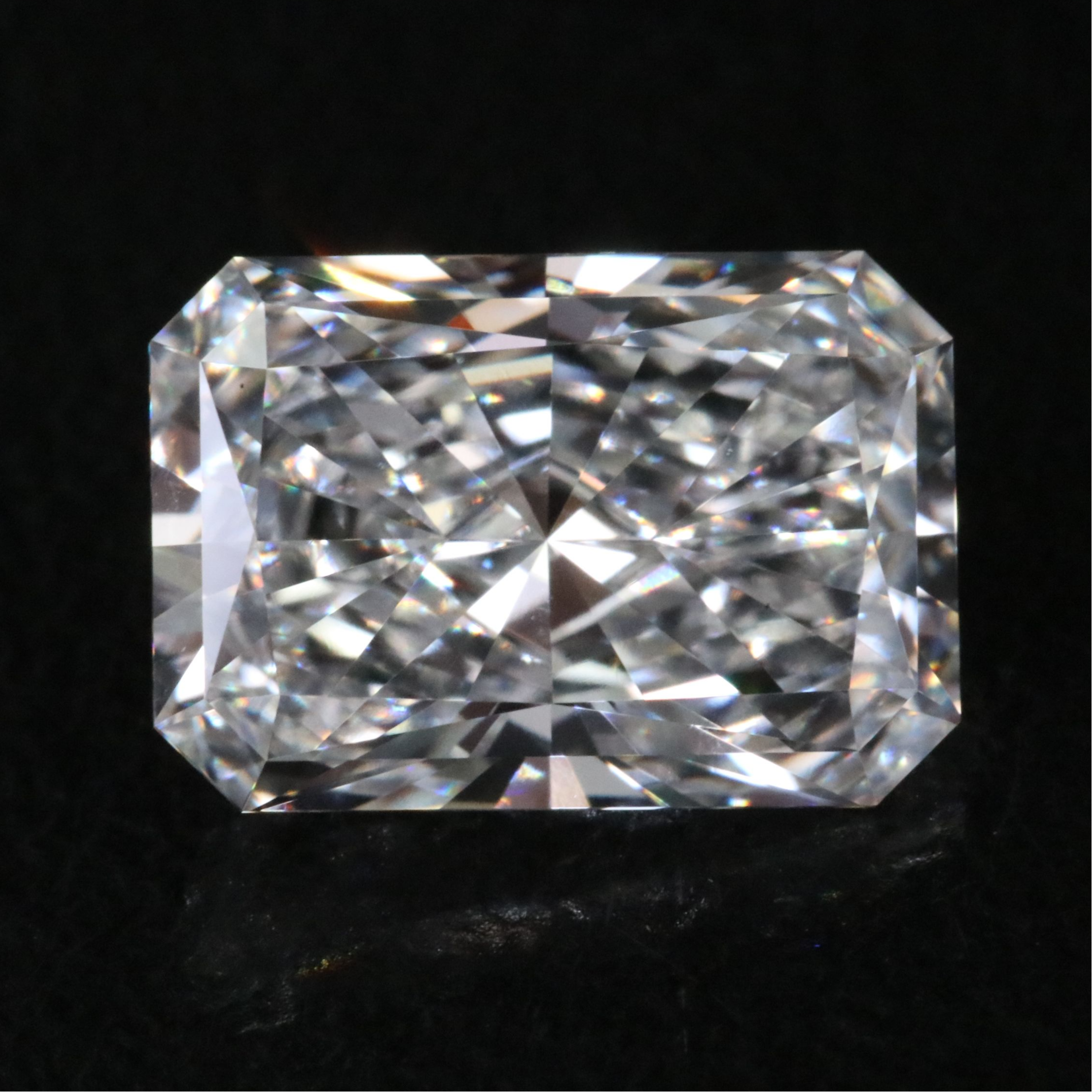 Loose 1.87 CT Lab Grown Diamond with IGI Report