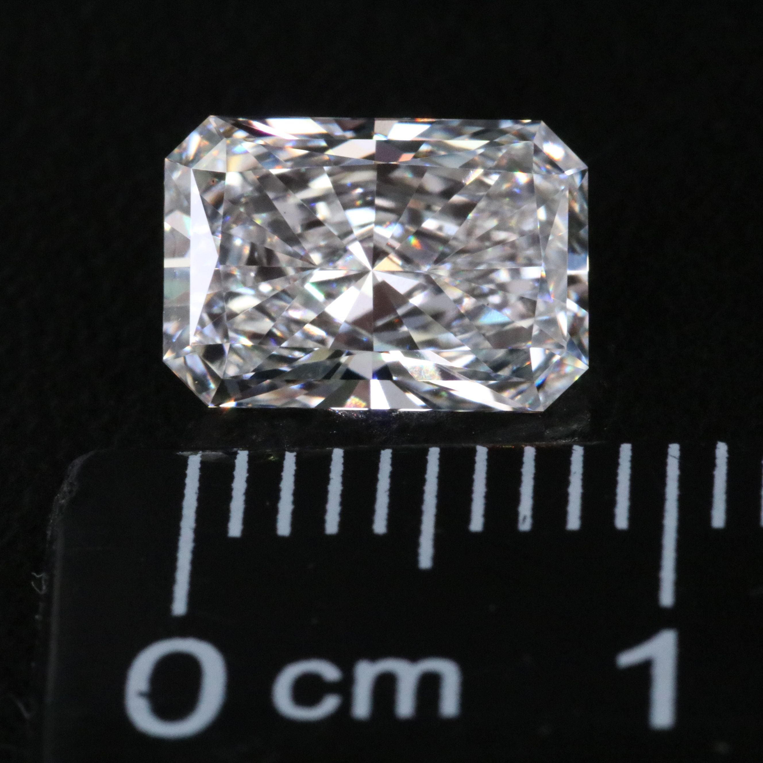 Loose 1.87 CT Lab Grown Diamond with IGI Report