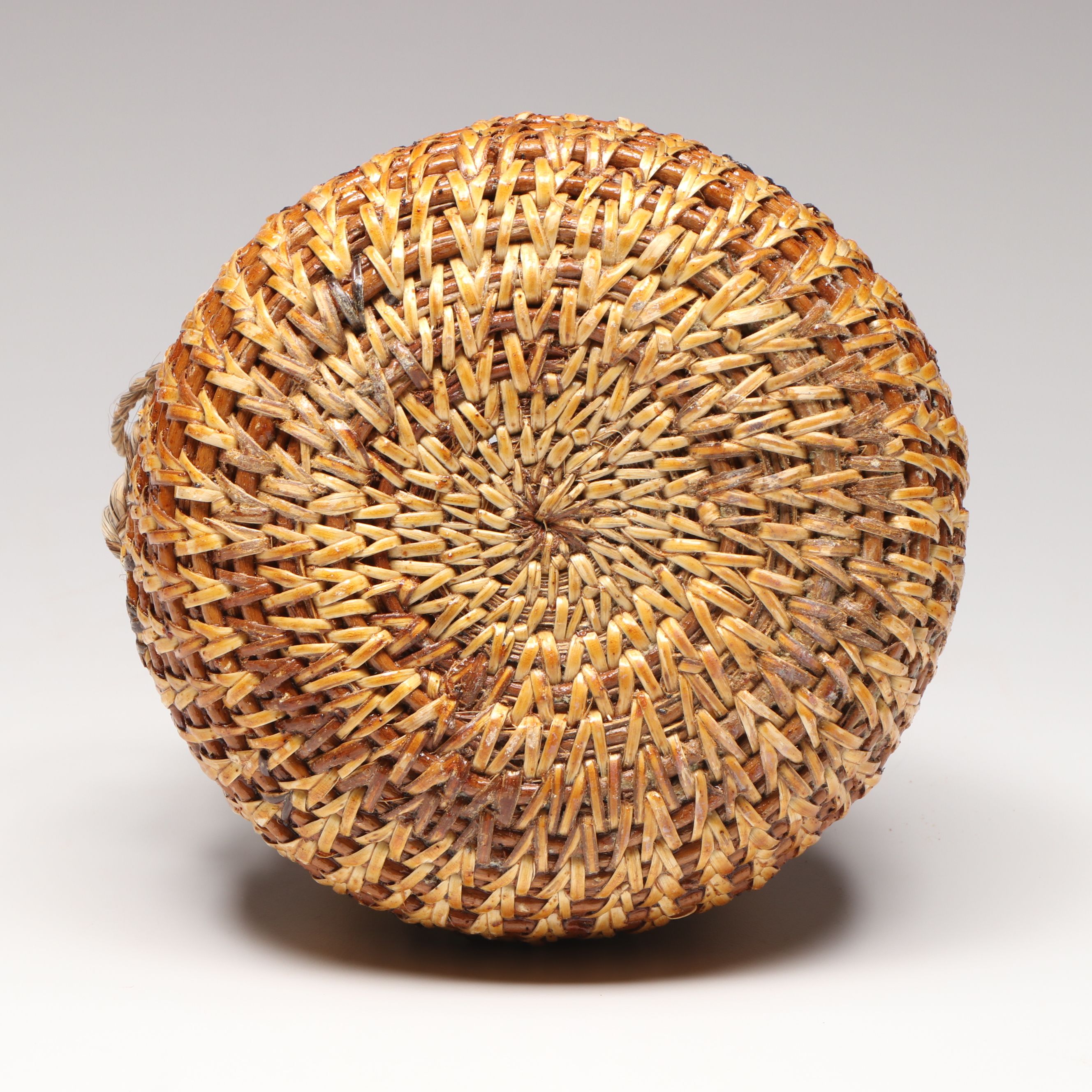 Etta Rock with Other Diné (Navajo) Sumac and Pine Pitch Vessels