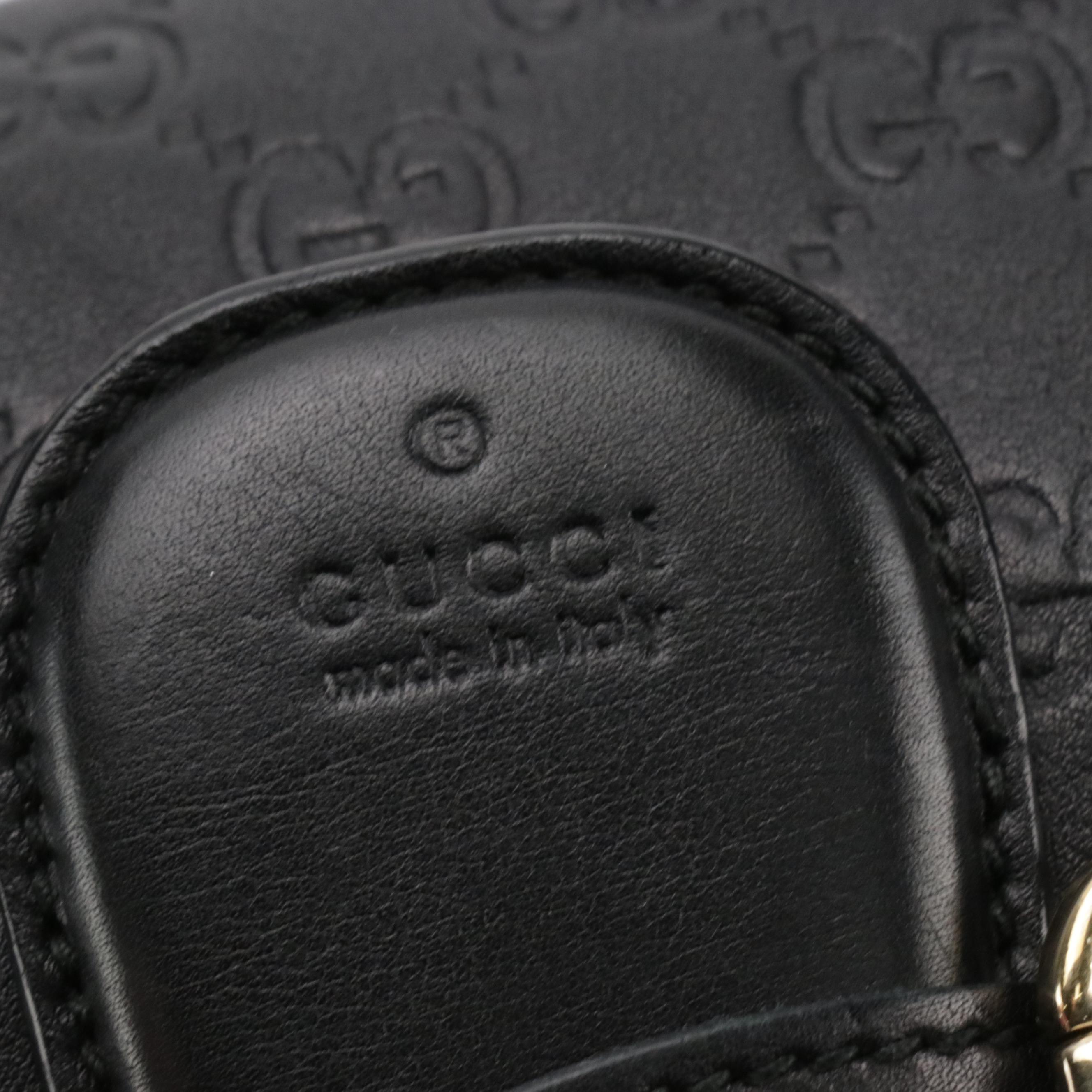 Gucci Medium Emily Chain Shoulder Bag in Black Guccissima Leather