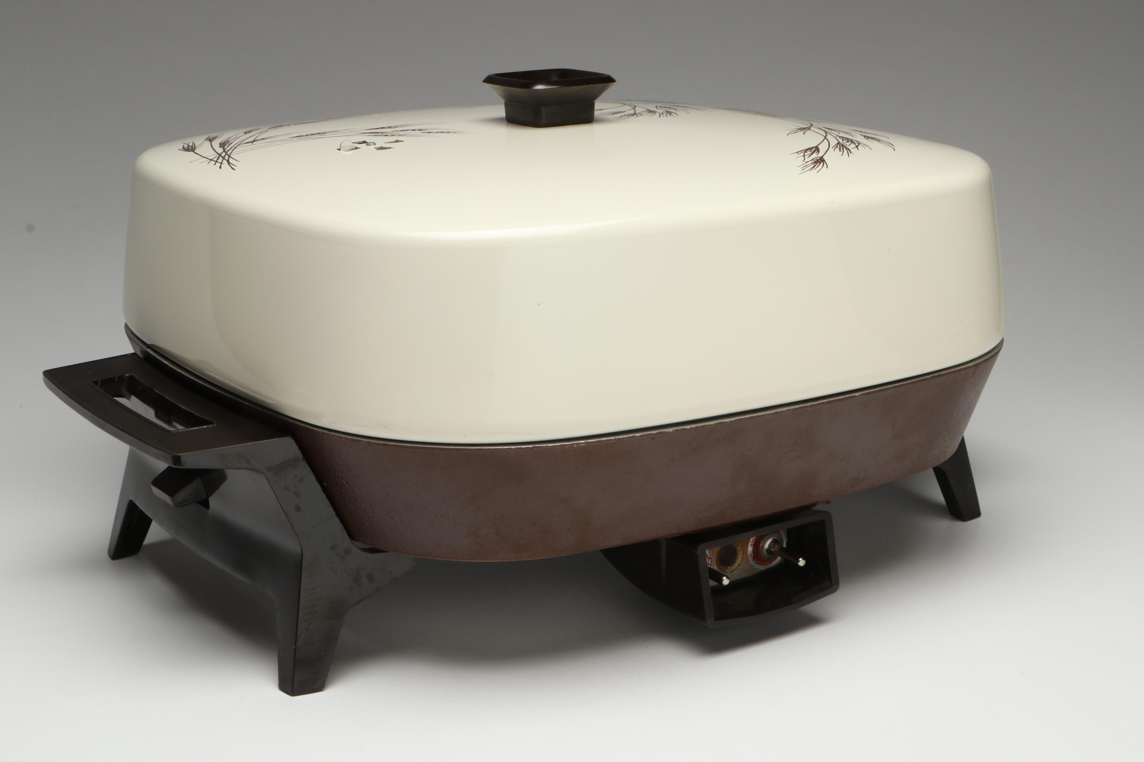 General Electric 12" Buffet Skillet with Römertopf Terracotta Clay Roaster