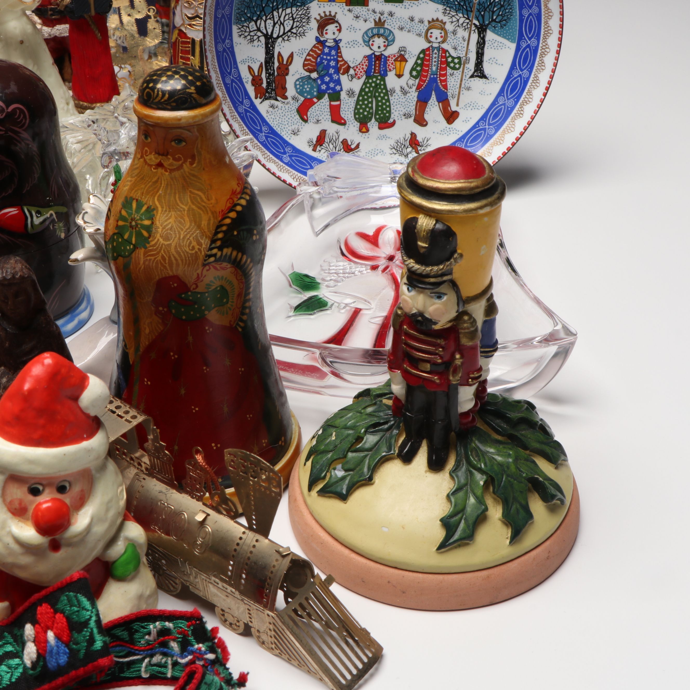 Ardleigh Elliot & Sons Music Box with Russian, German, and More Holiday Décor