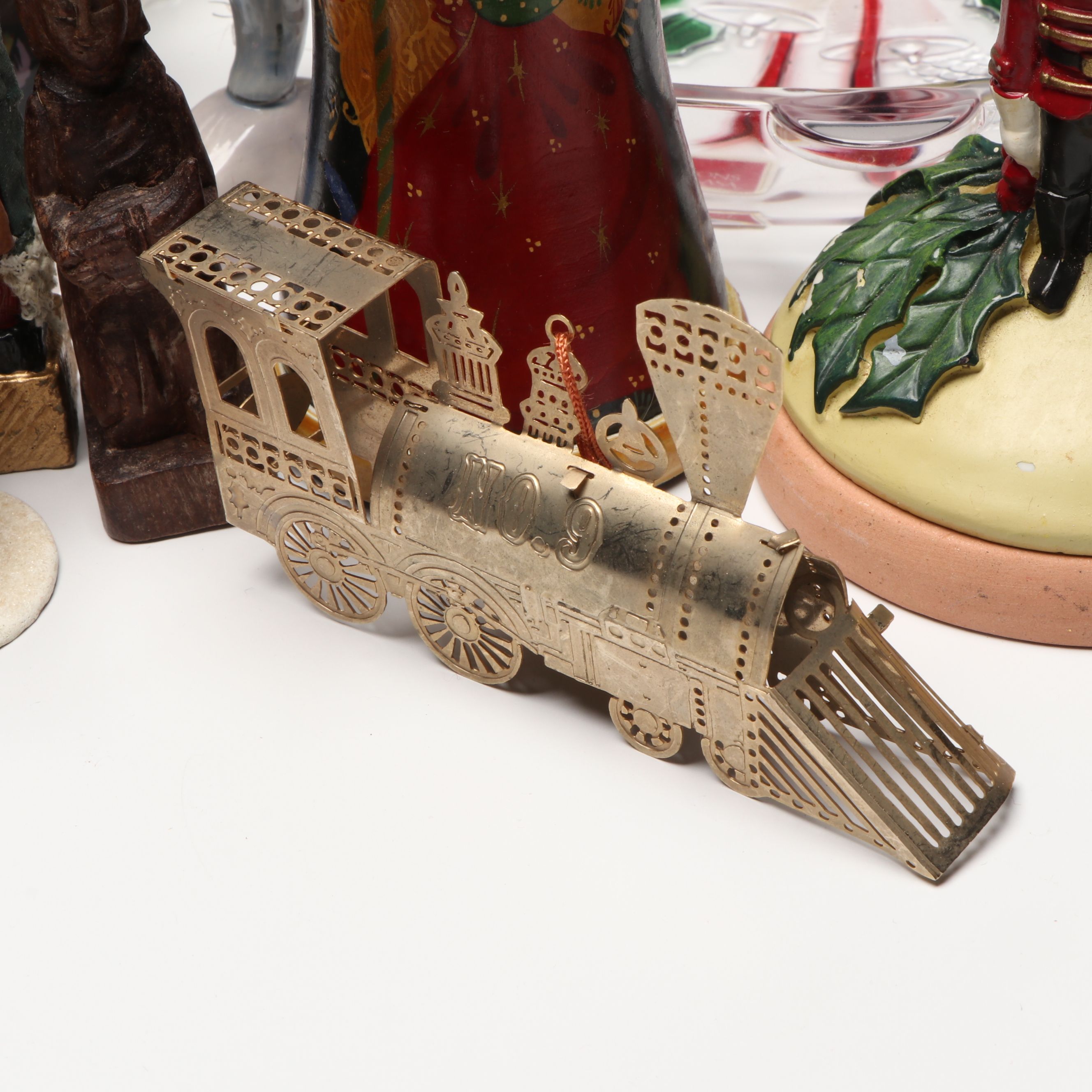 Ardleigh Elliot & Sons Music Box with Russian, German, and More Holiday Décor